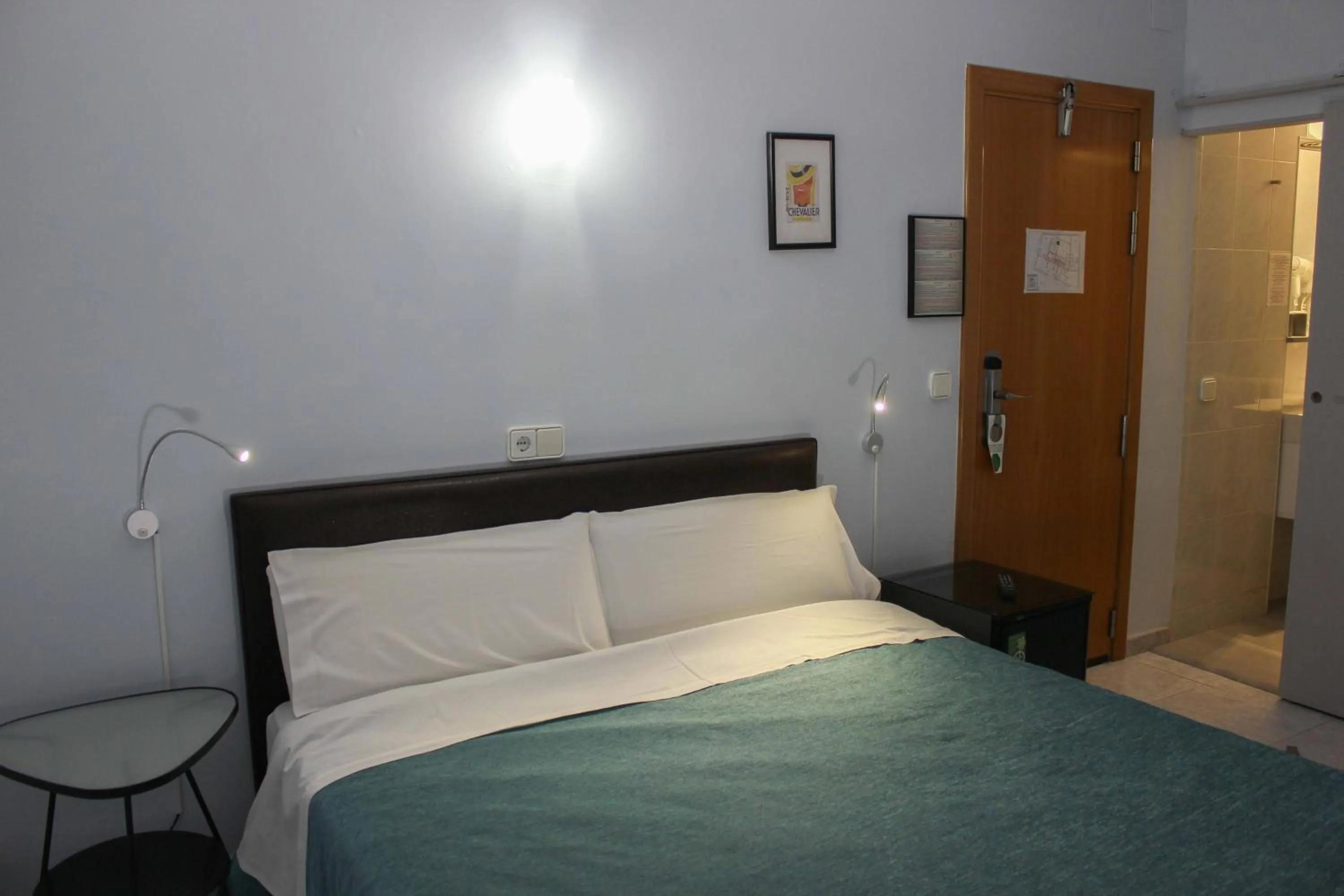 Photo of the whole room, Bed in Hotel Alexandra Sitges