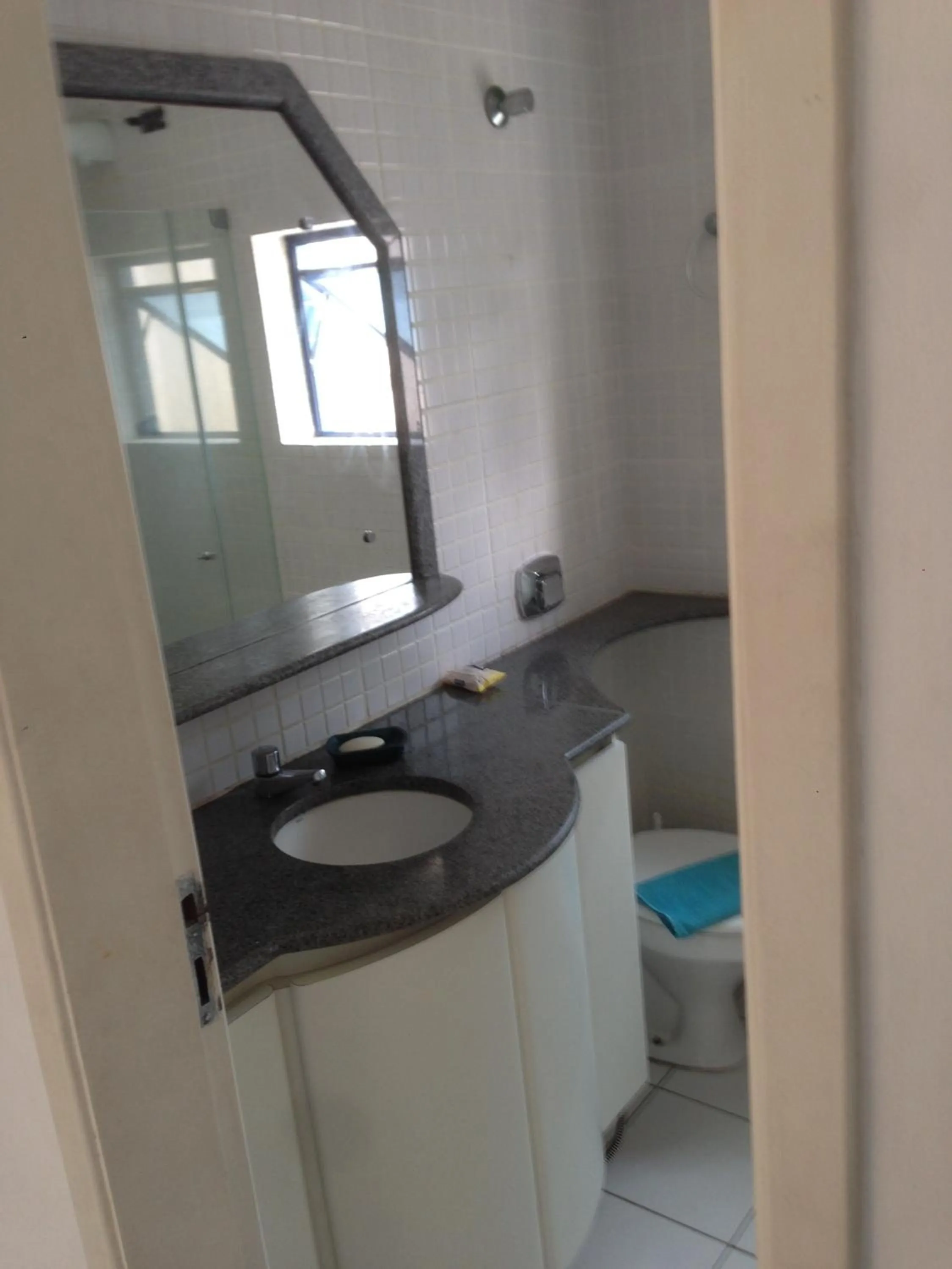 Bathroom in Studio Everest By Smart Stays