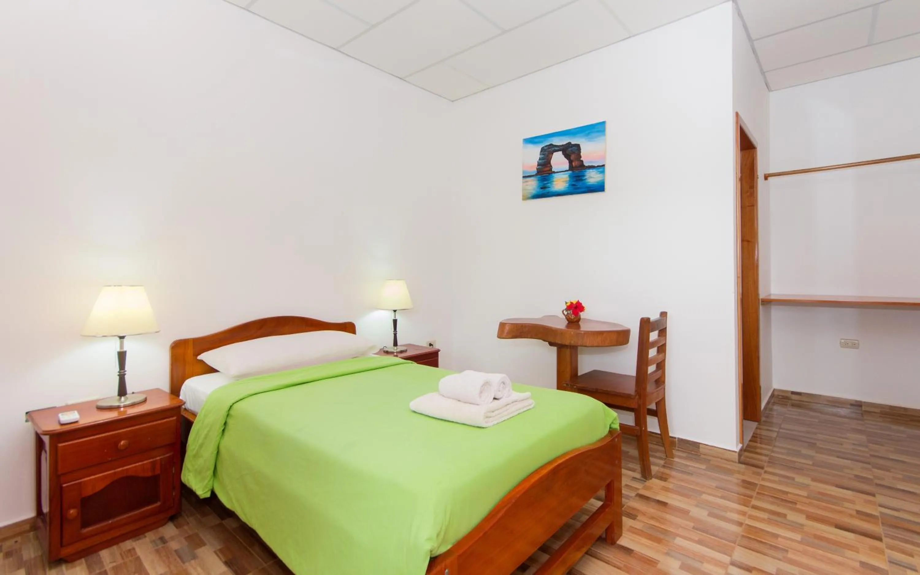 Bed in Hotel Twin Galápagos