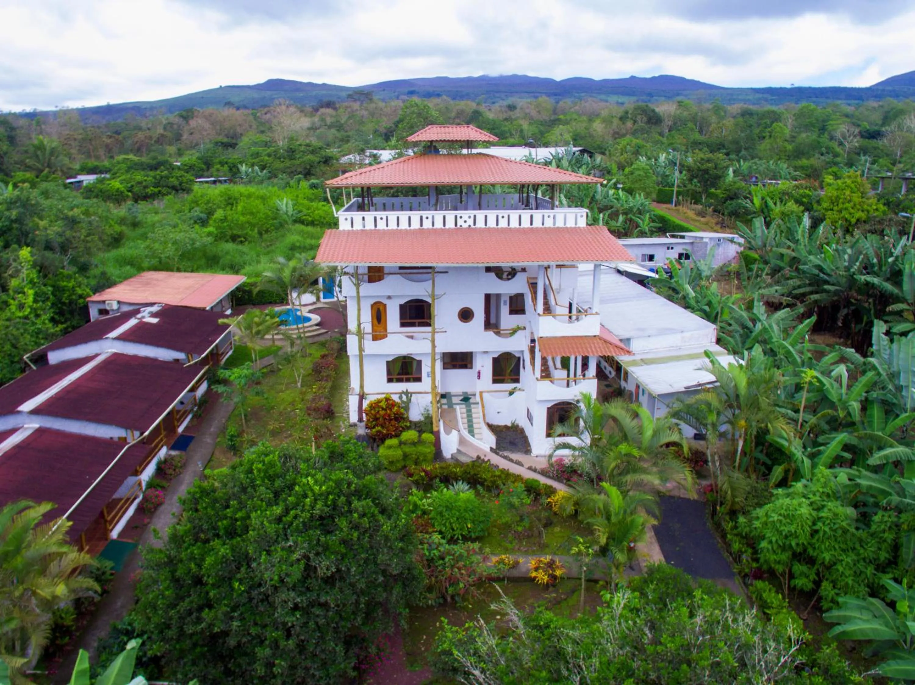 Property building in Hotel Twin Galápagos