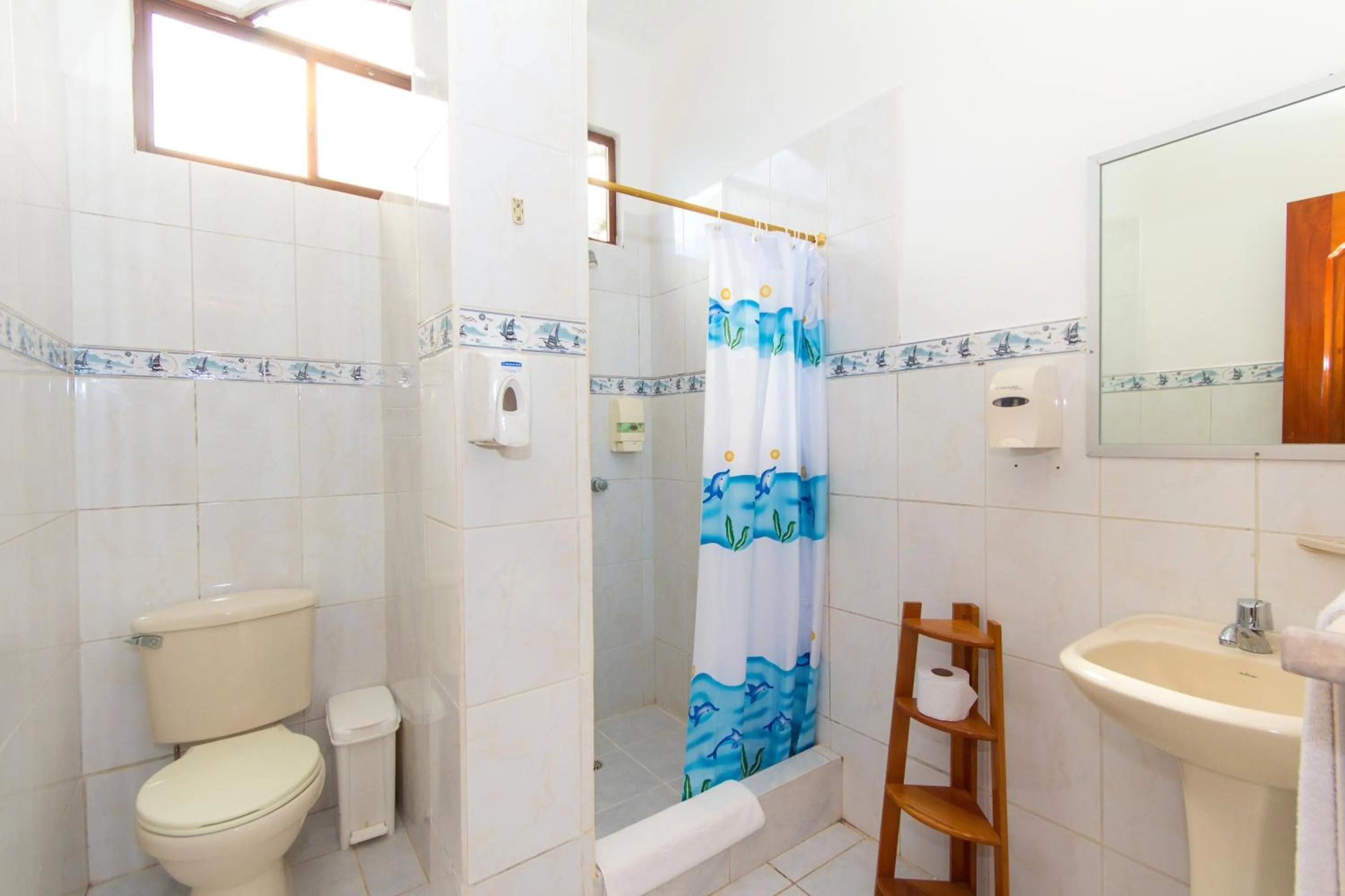 Bathroom in Hotel Twin Galápagos
