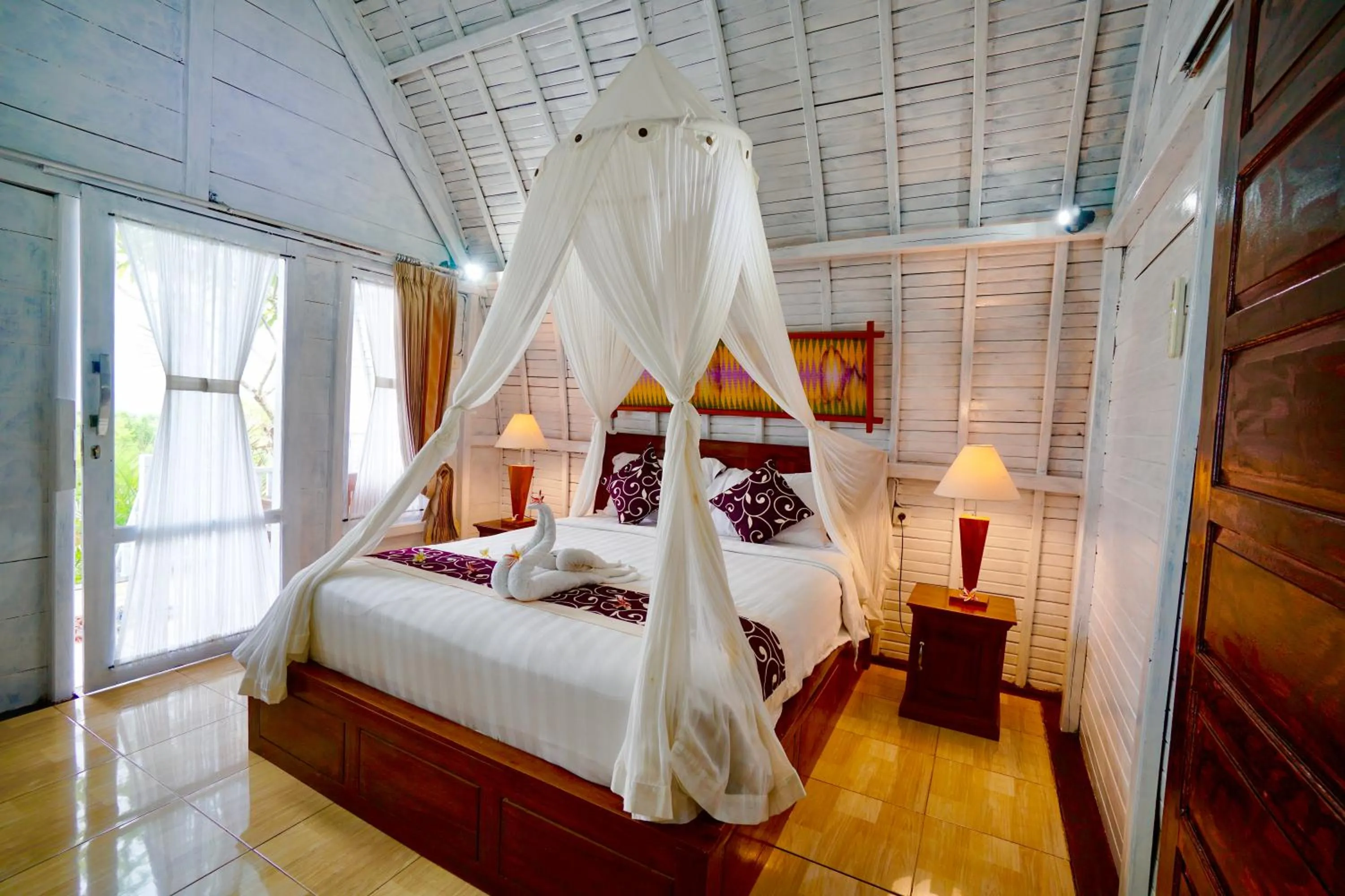 Natural landscape, Bed in Hotra Hill Cottage