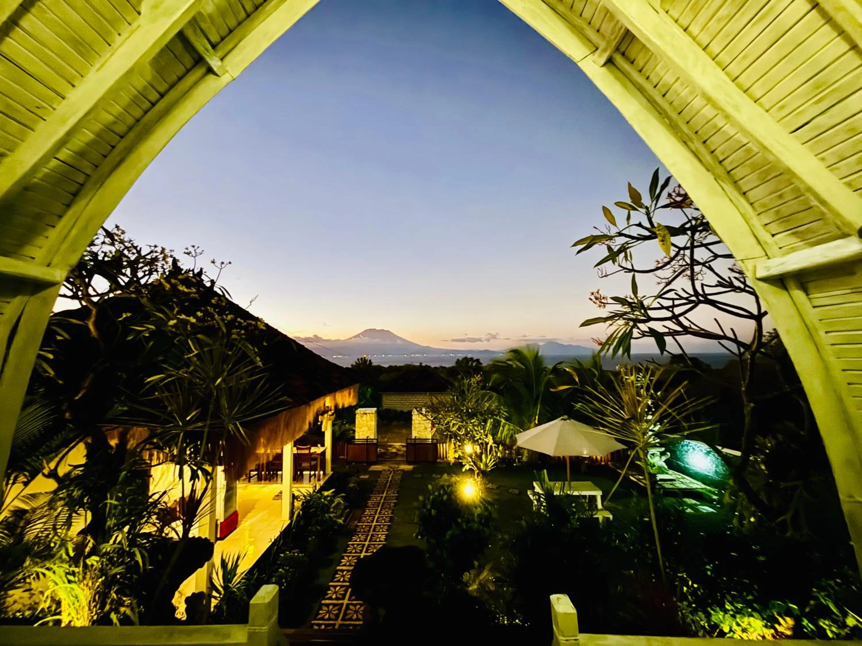 Night in Hotra Hill Cottage