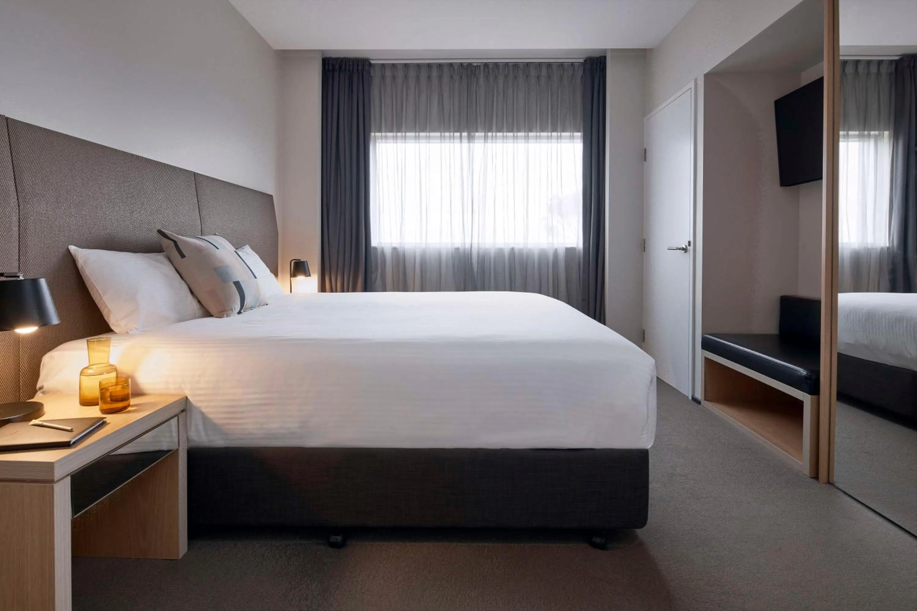 Photo of the whole room, Bed in Atura Dandenong