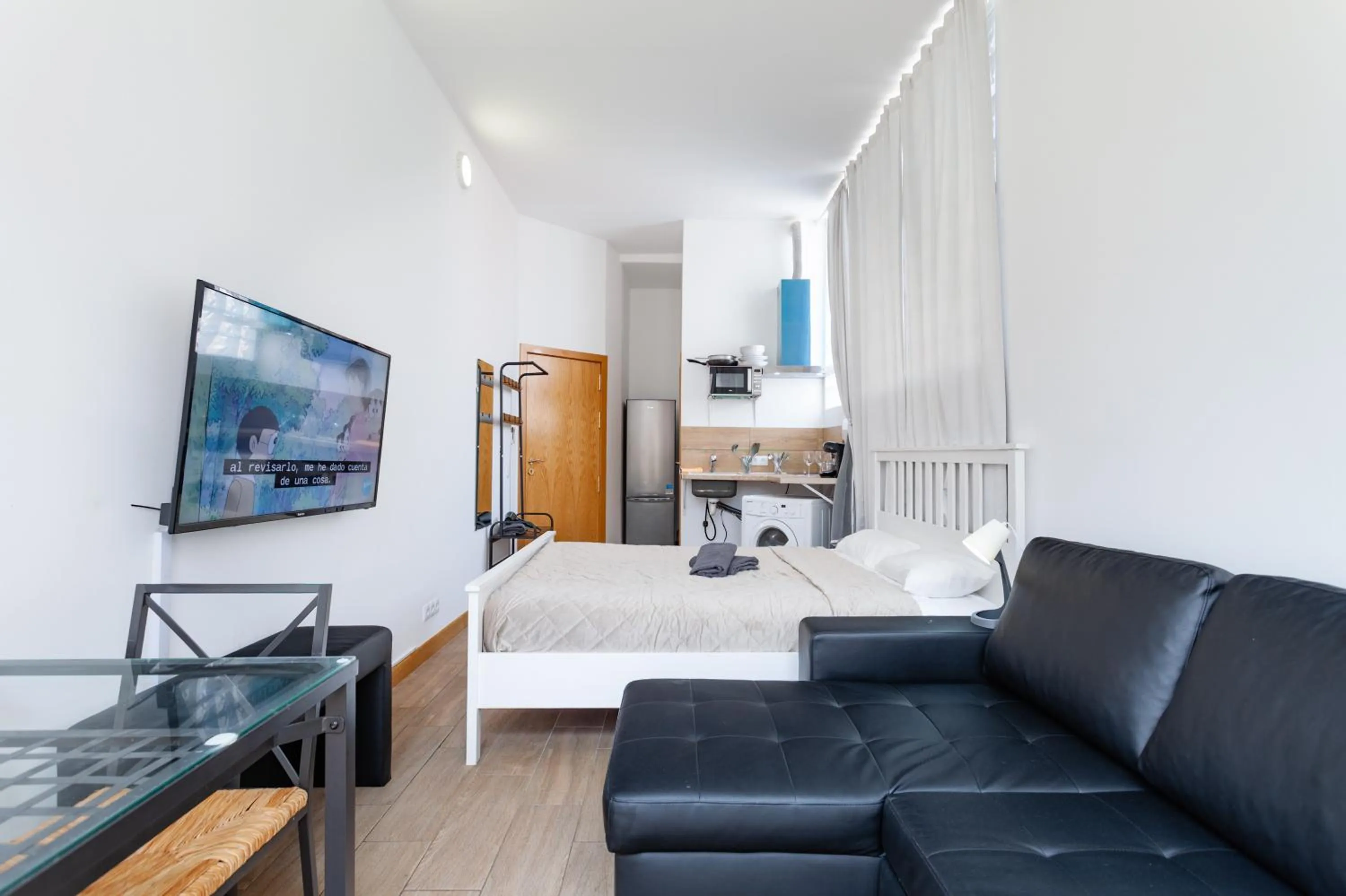 Photo of the whole room in CAMP NOU & FiRA BUSINESS LOFTS