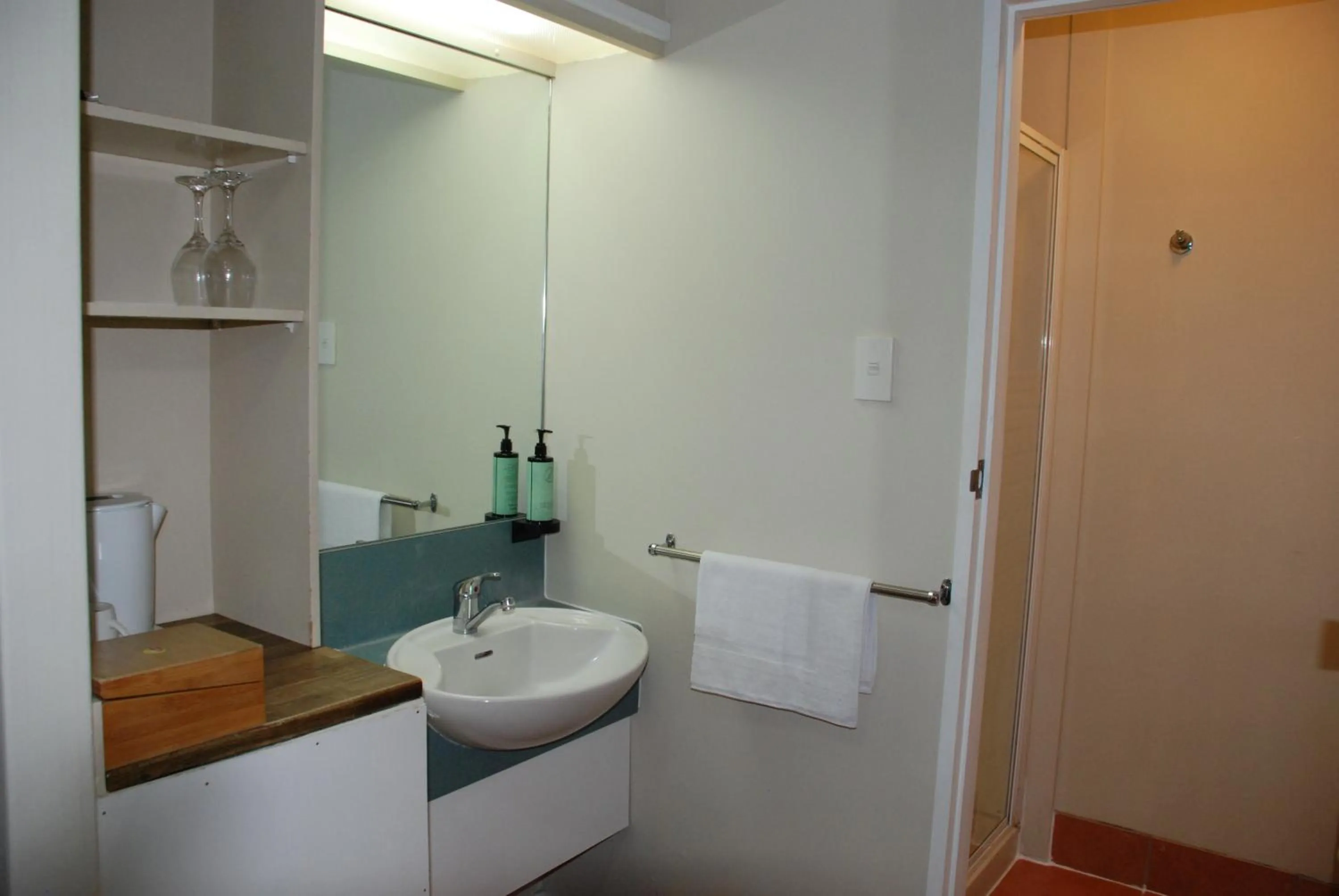 Toilet in Airport Gateway Hotel