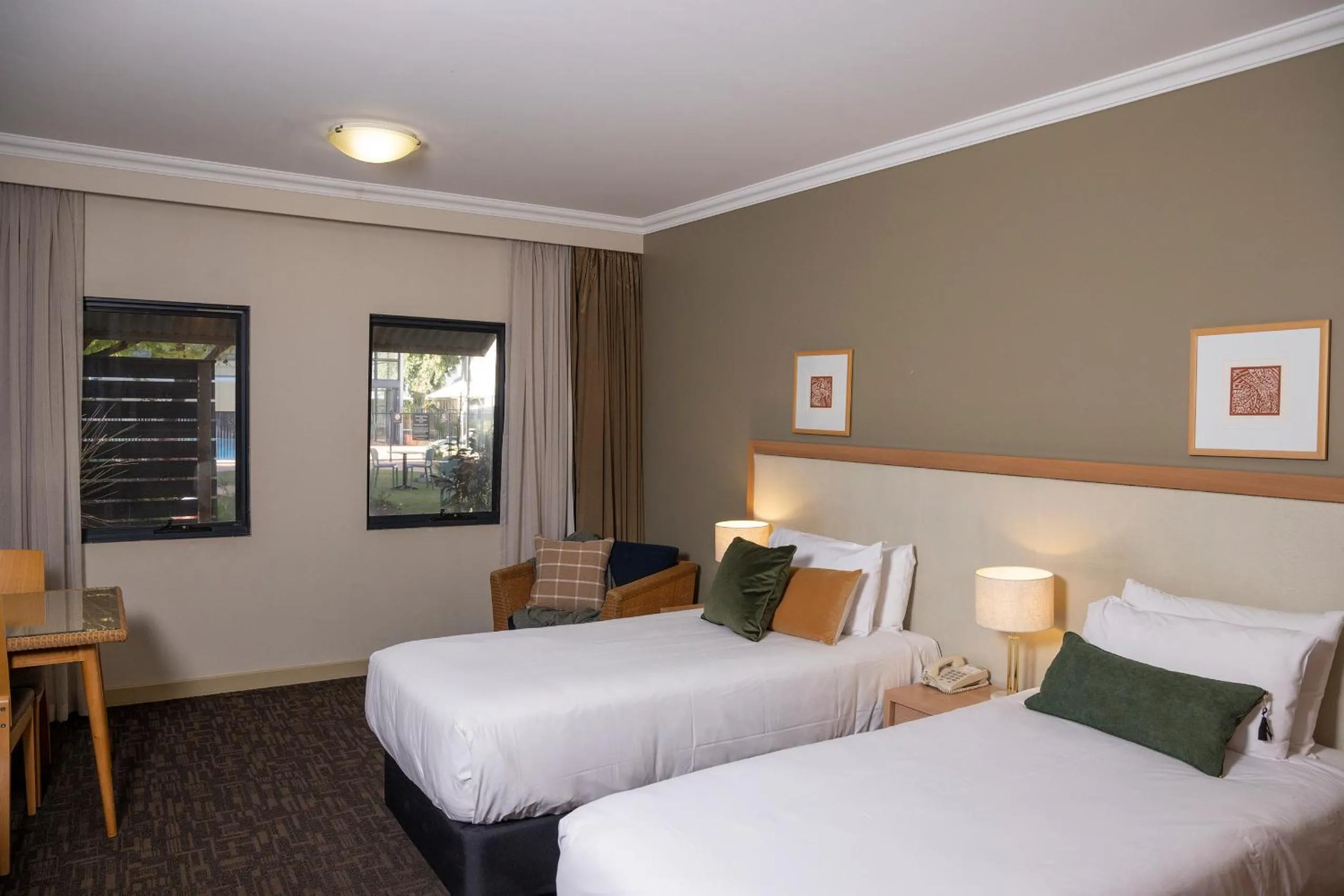 Bed in Rydges Kalgoorlie