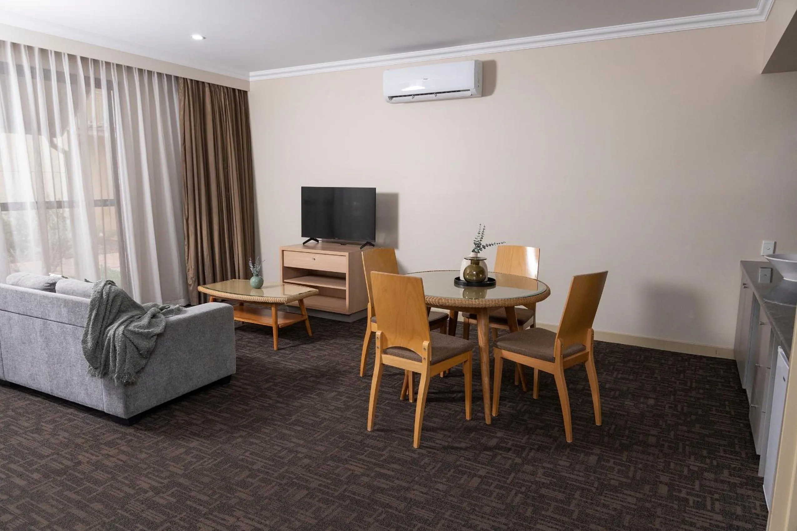 Living room in Rydges Kalgoorlie
