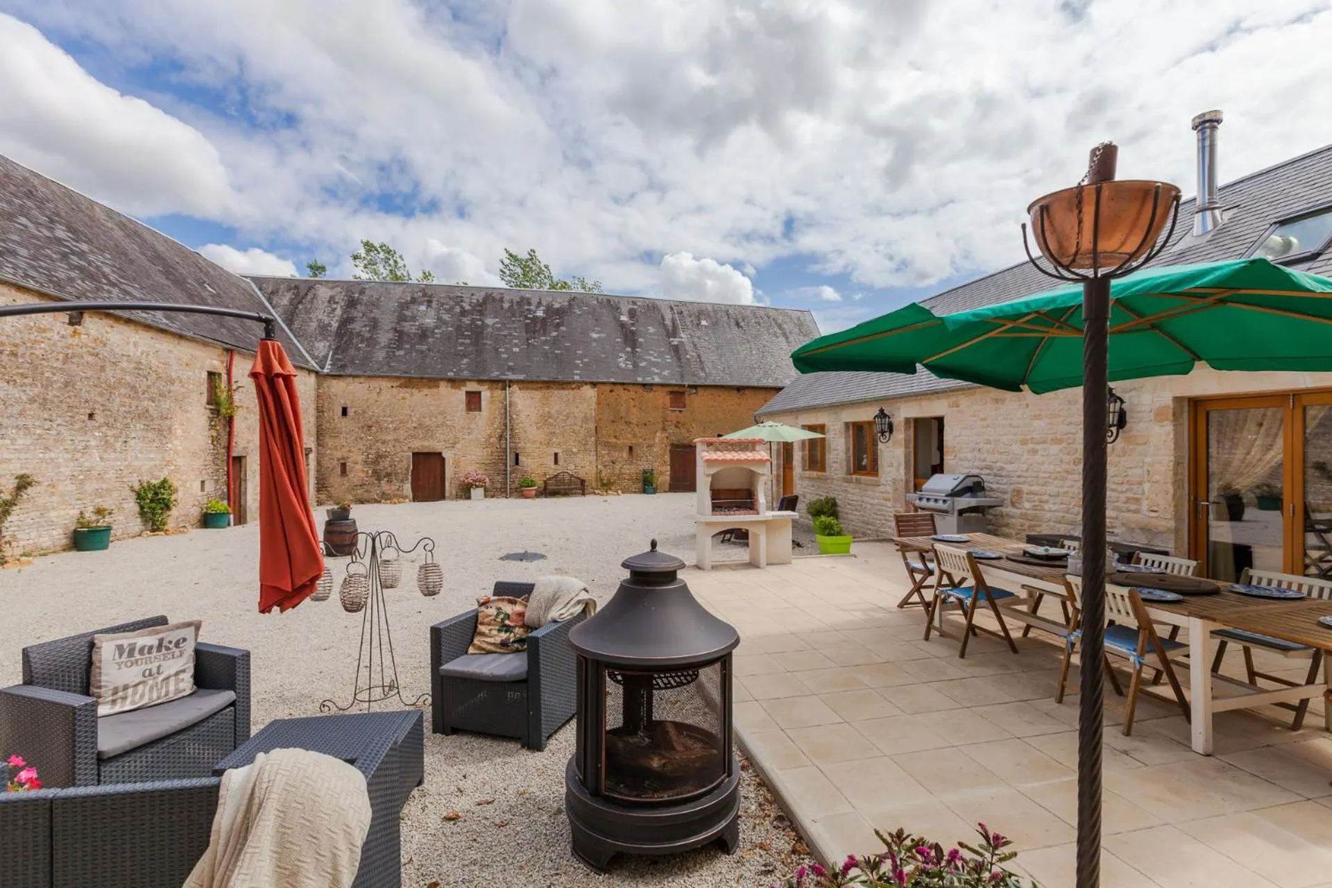 The Old Farm of Amfreville Chambre d' Hotes & Table d' Hotes