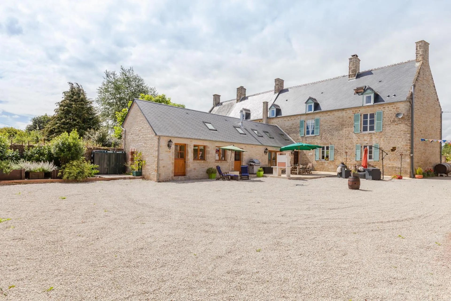Garden in The Old Farm of Amfreville Chambre d' Hotes & Table d' Hotes
