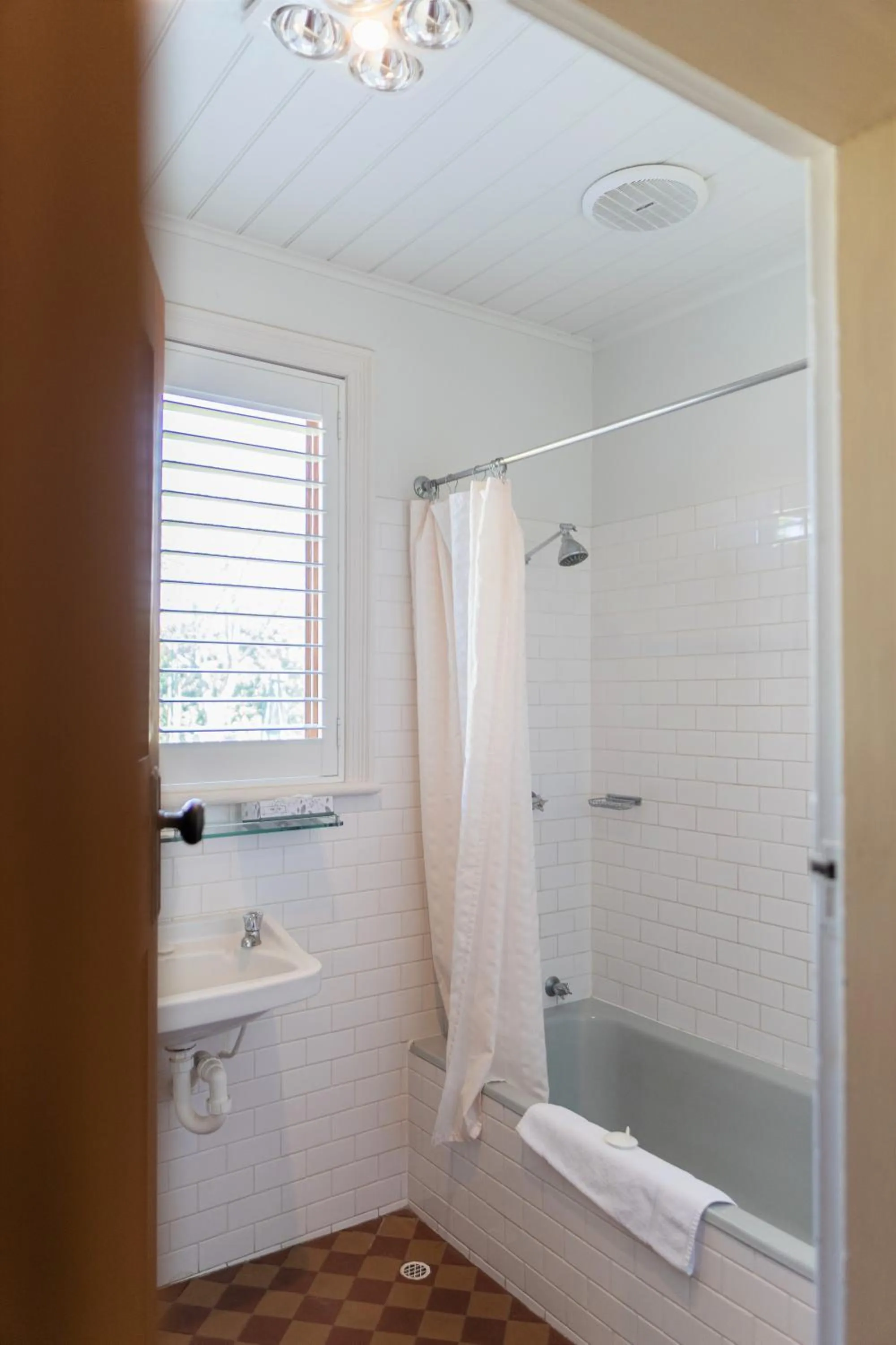 Shower in Buxton Manor
