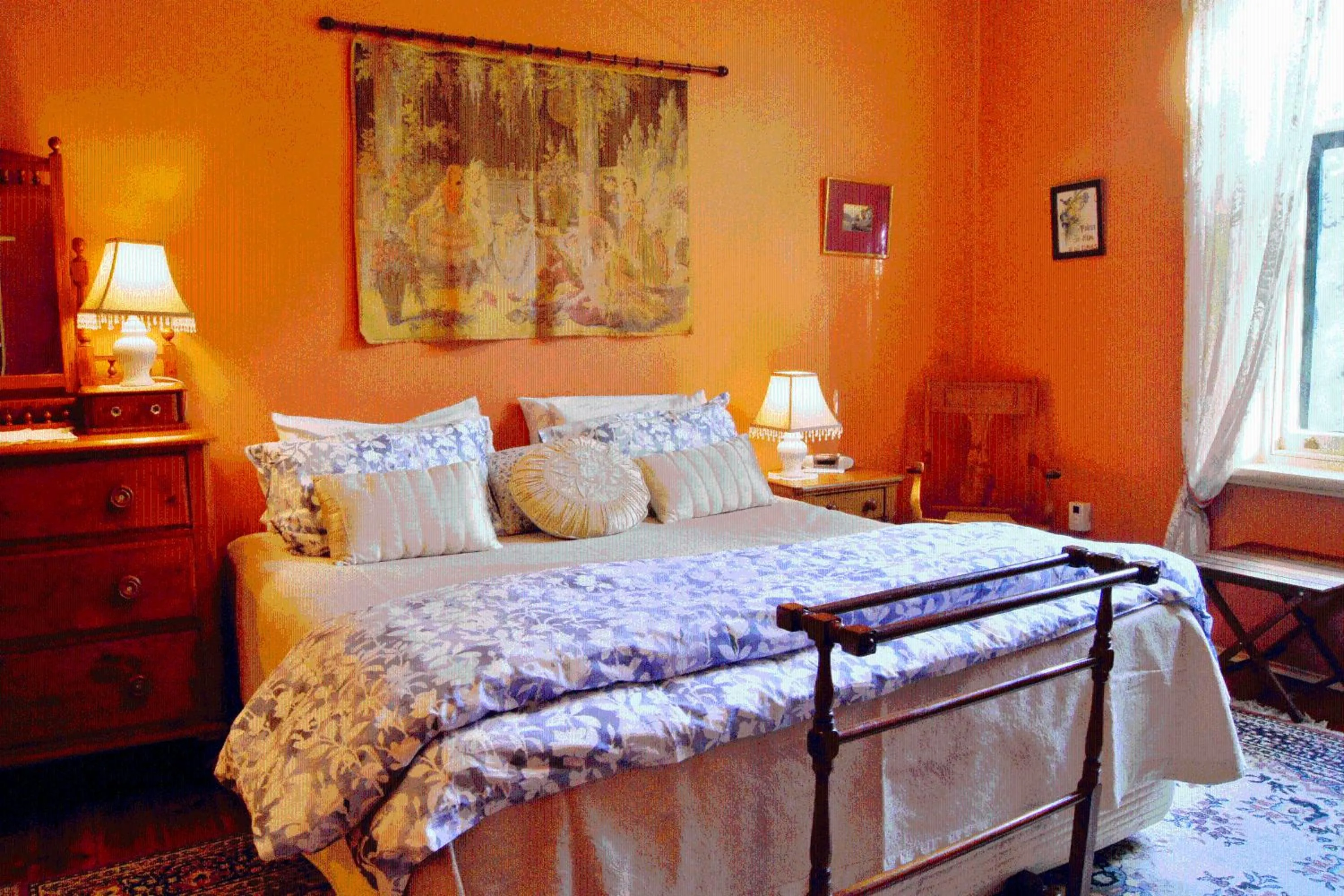 Bedroom, Bed in Buxton Manor