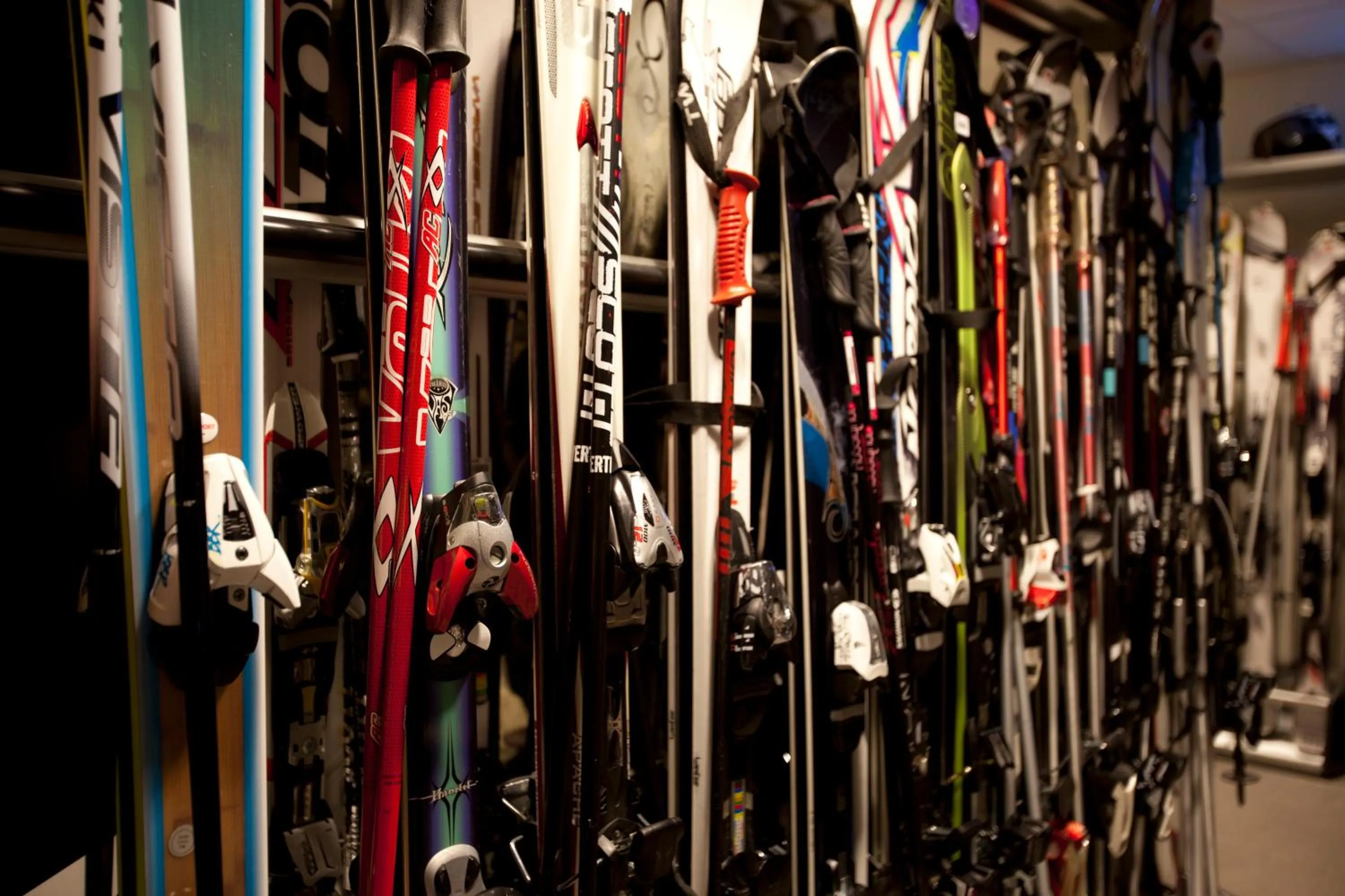 Skiing in Langley Hôtel Tango