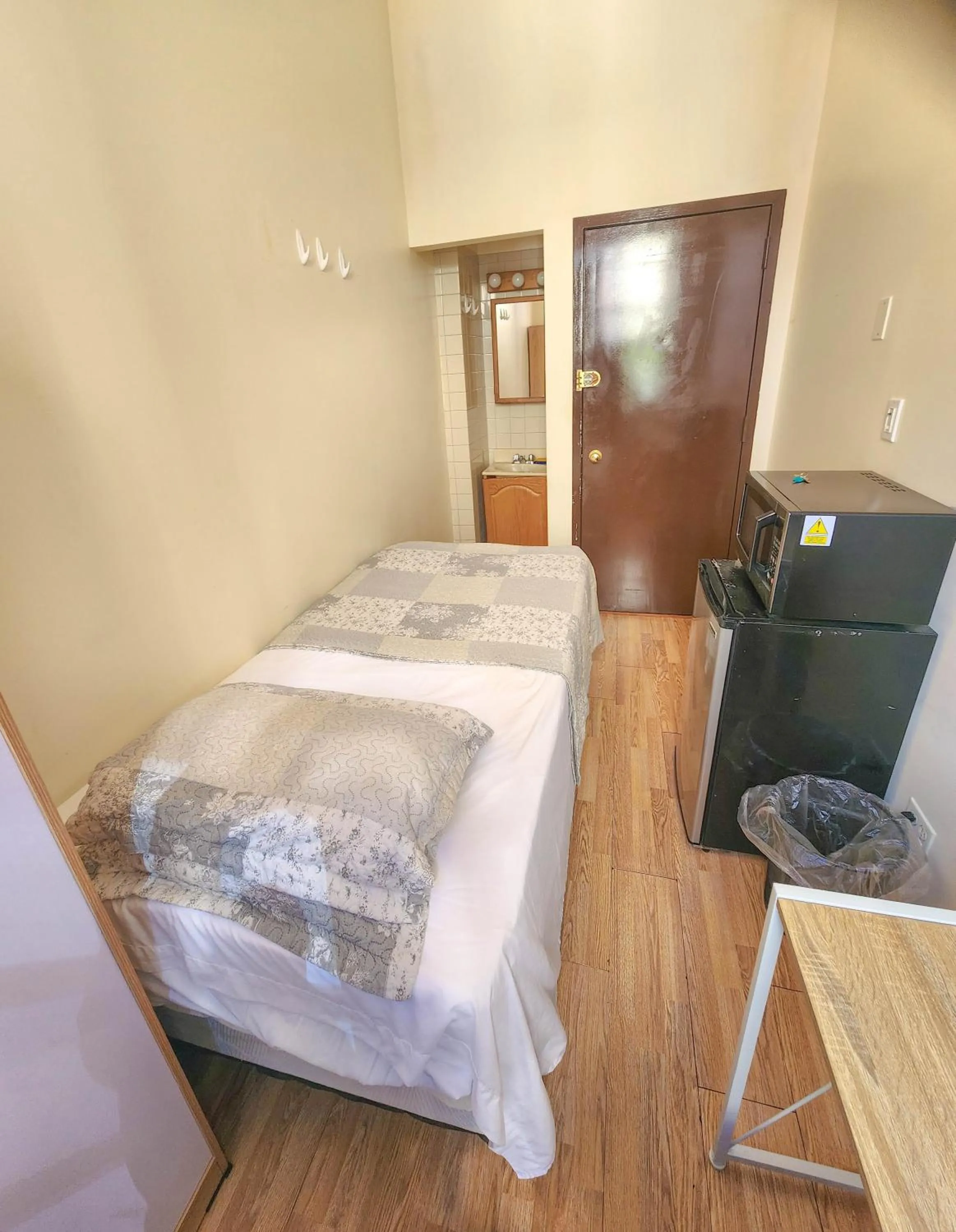 Bed in West 30th Street Guest House