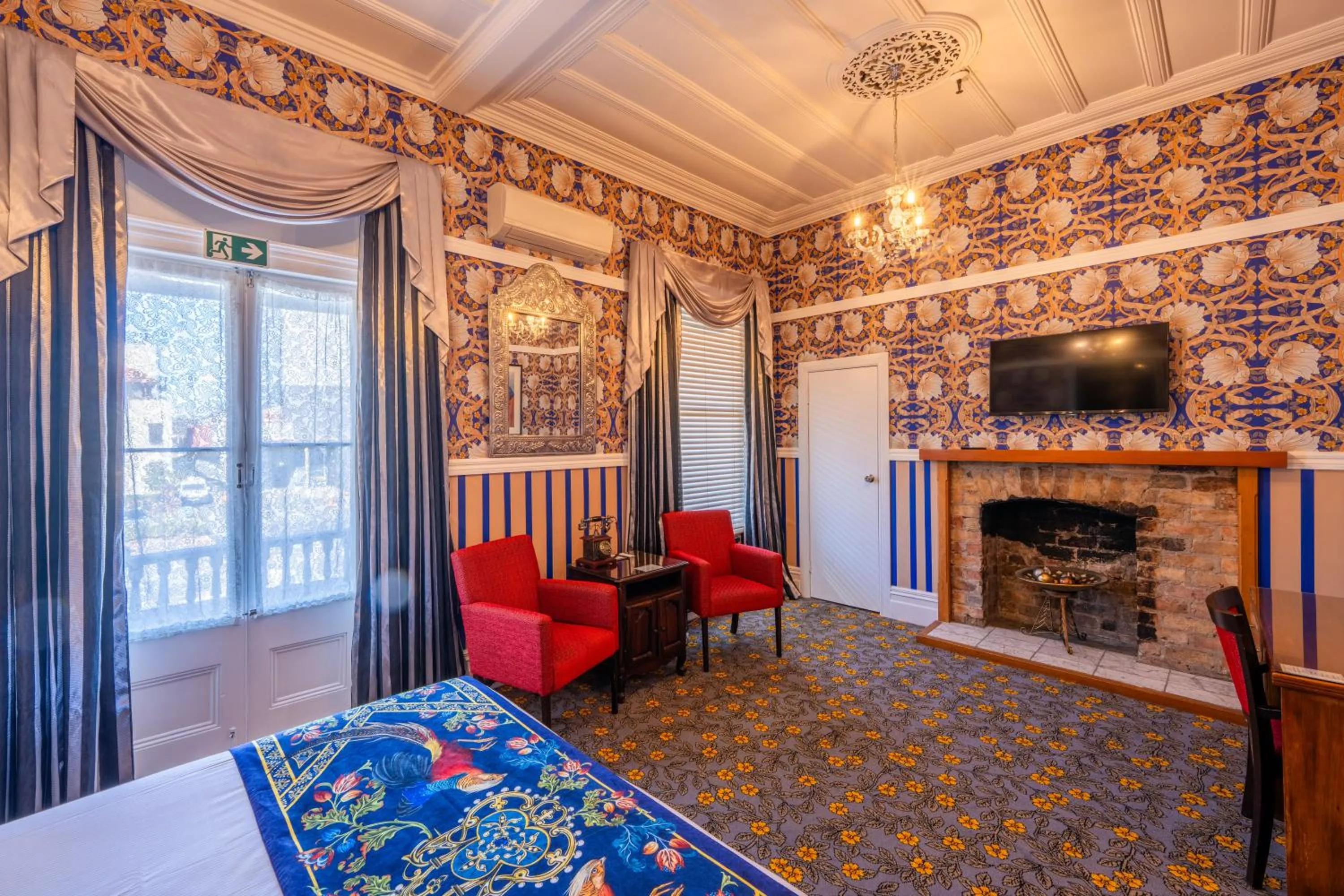 Bed in Prince's Gate Hotel