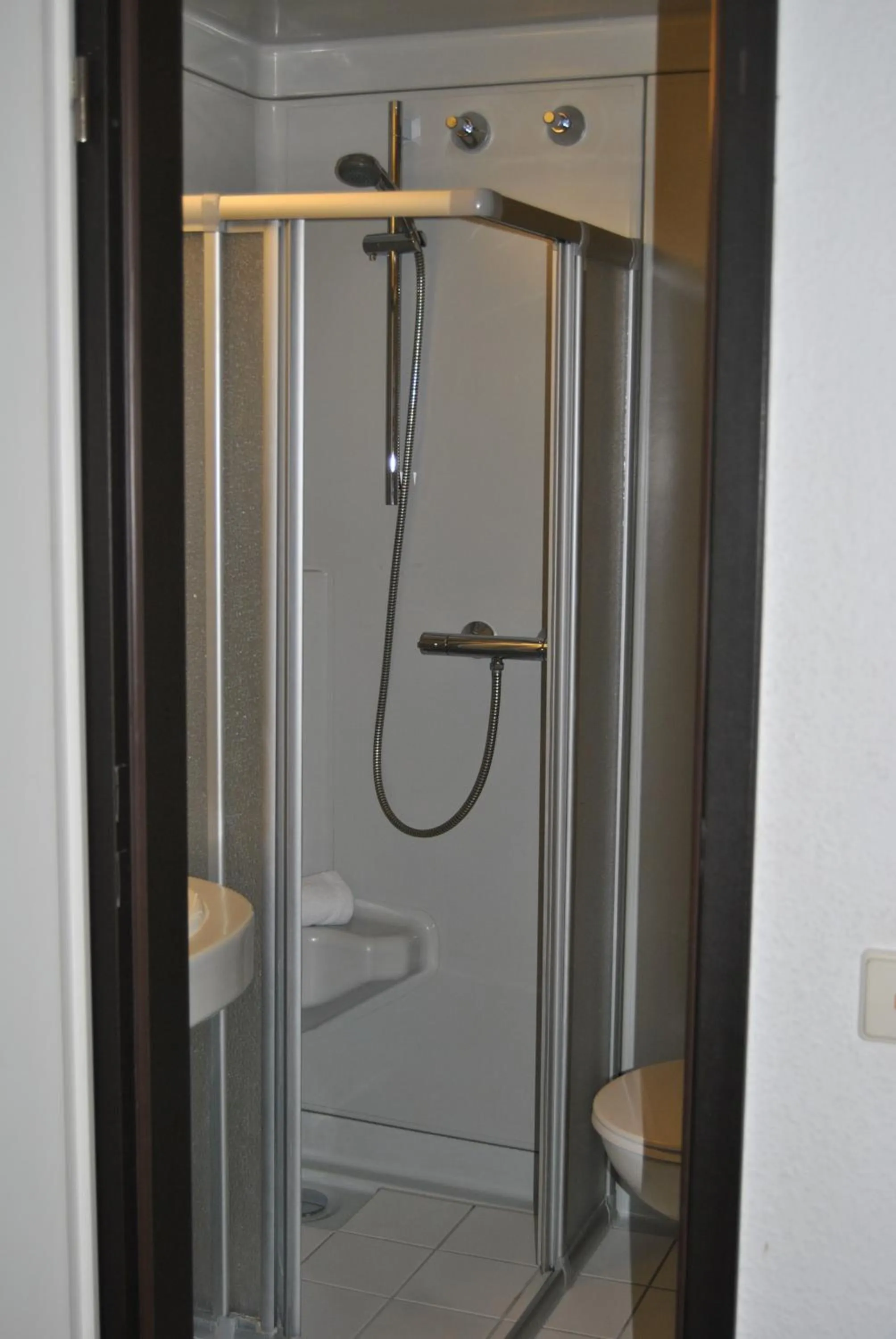 Shower in Lodner Hotel Drei Mohren