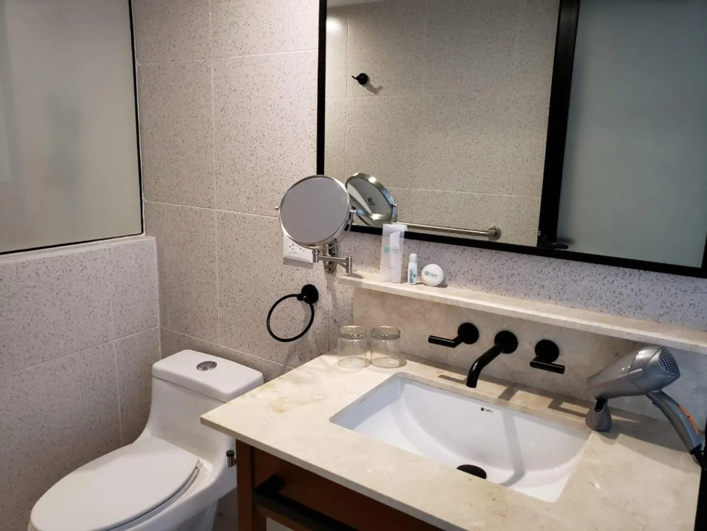 Photo of the whole room in Mex Hoteles