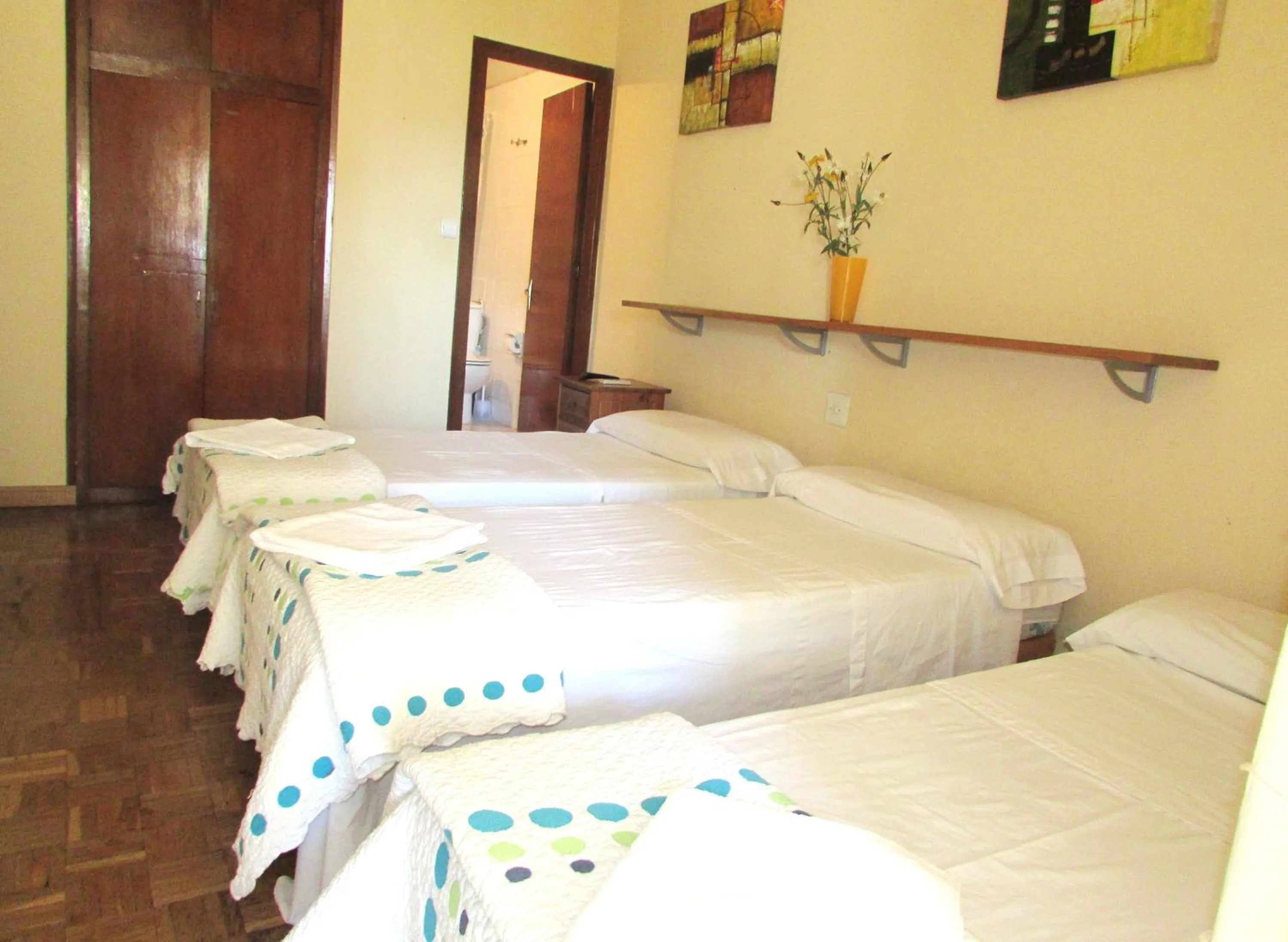Bedroom, Bed in Hostal Lima
