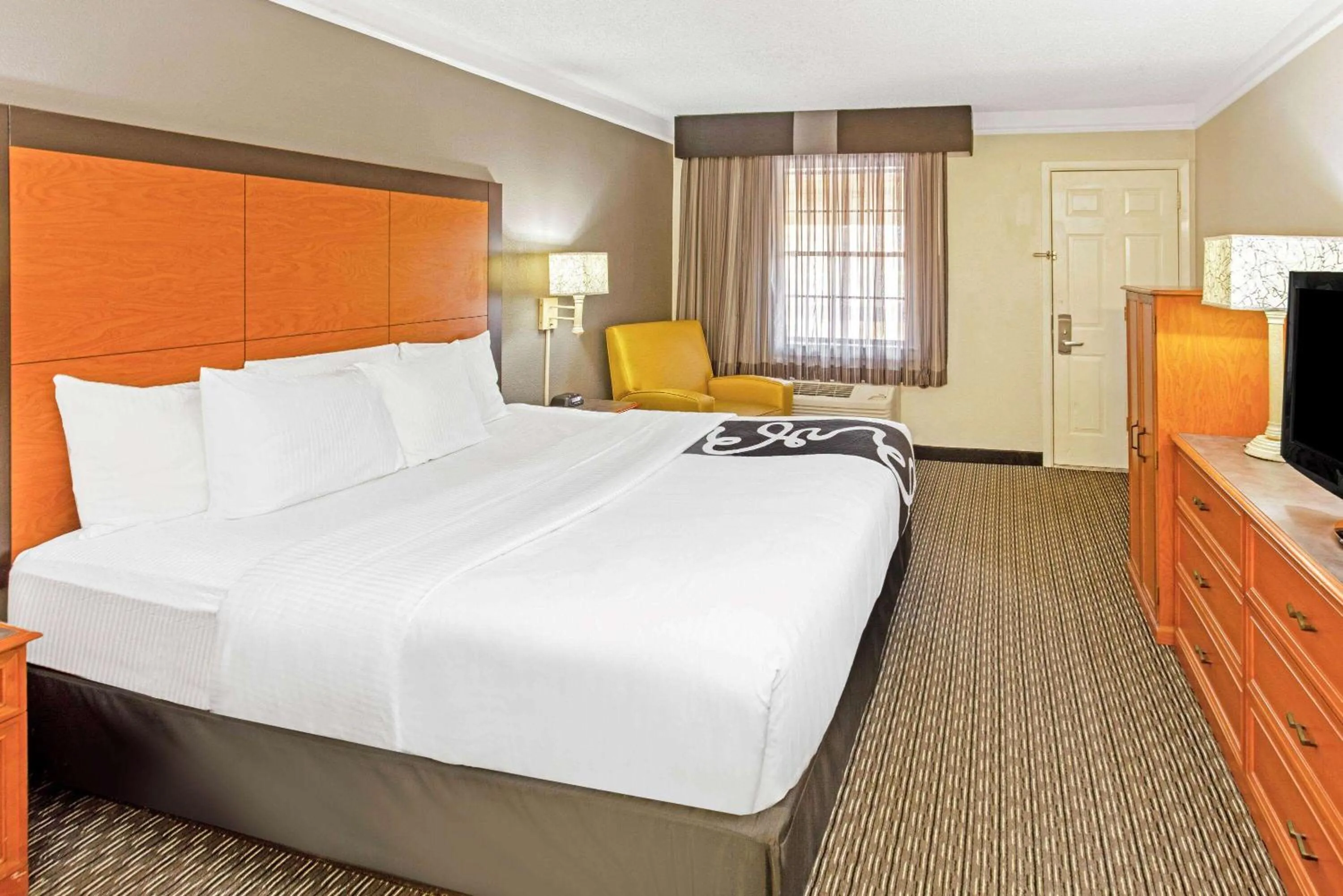 Photo of the whole room in La Quinta Inn by Wyndham Wichita Falls Event Center North