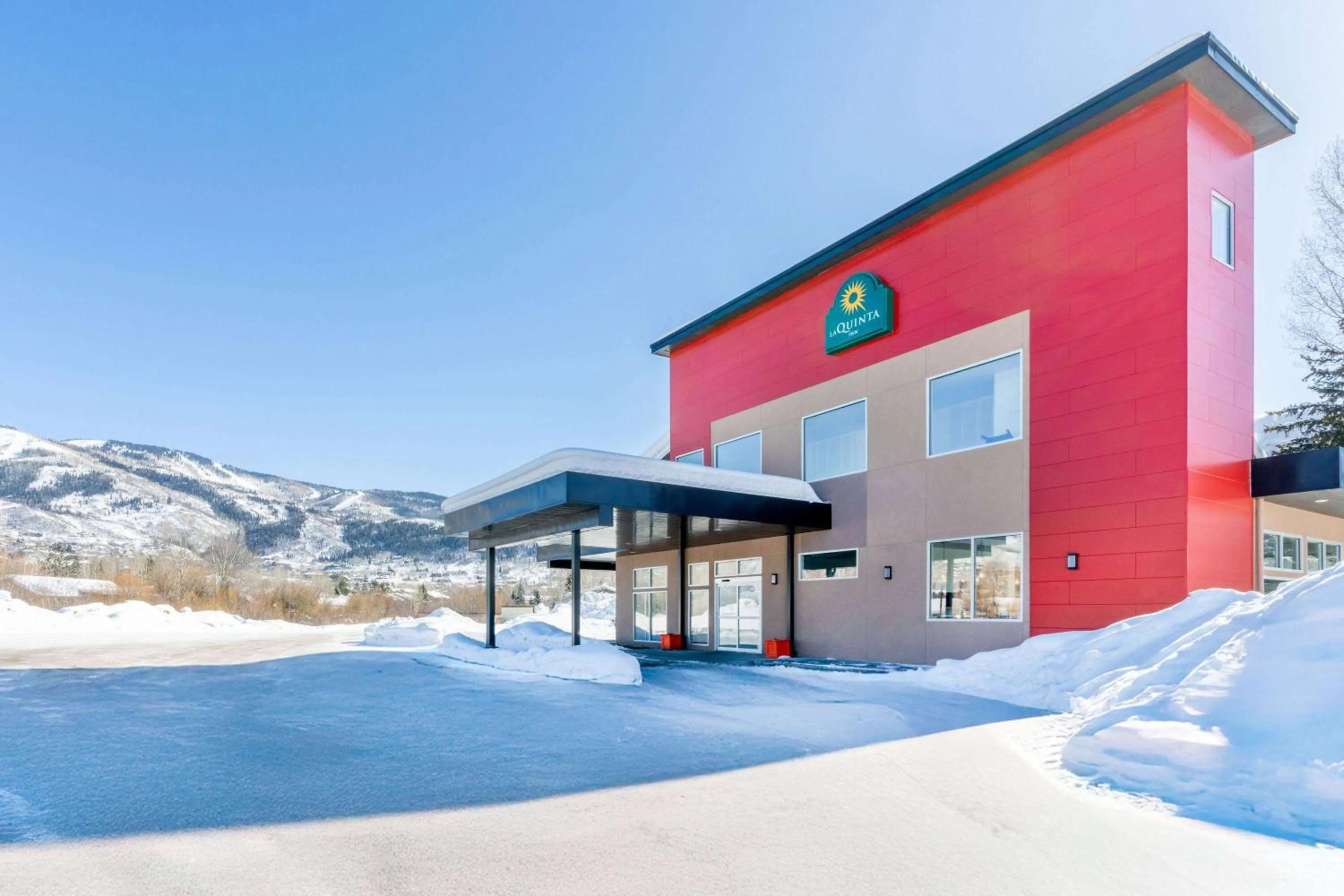 Property building in La Quinta Inn by Wyndham Steamboat Springs