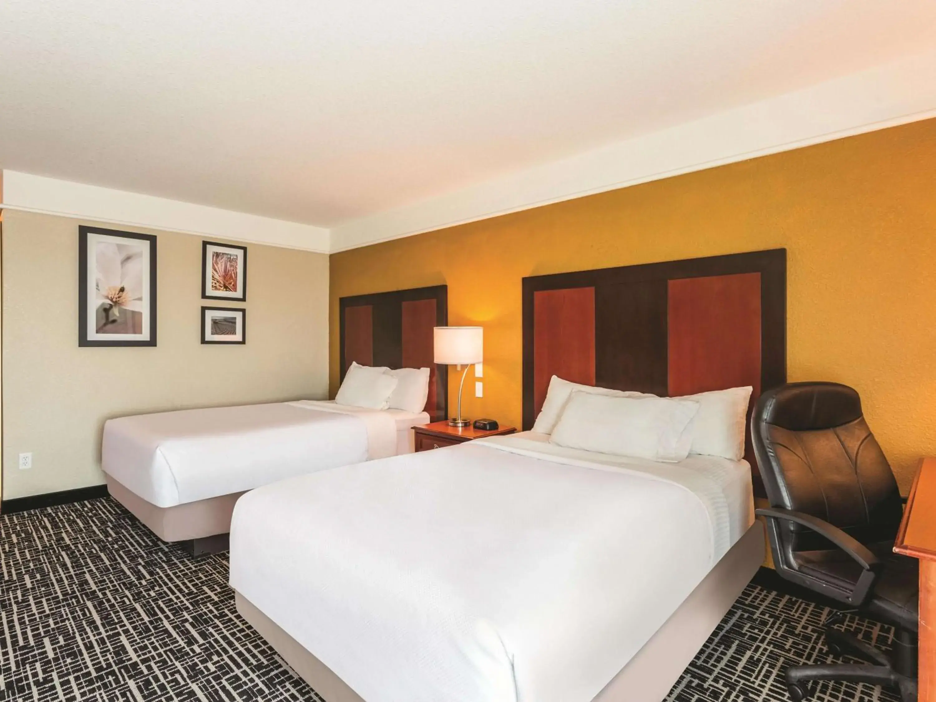 Deluxe Double Room with Two Double Beds in La Quinta by Wyndham Deming Deluxe Double Room with Two Double Beds in La Quinta by Wyndham Deming