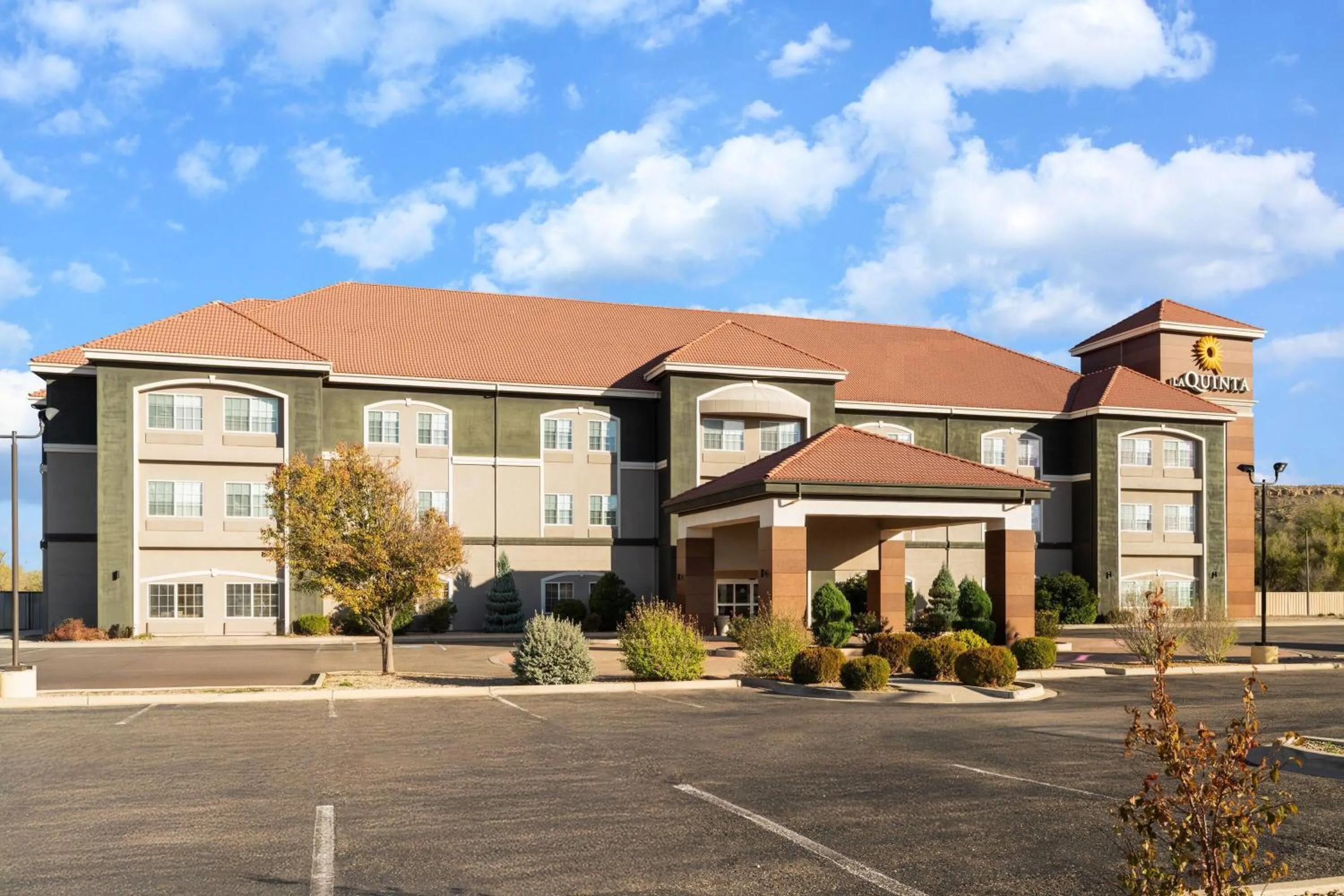 Property building in La Quinta by Wyndham Tucumcari