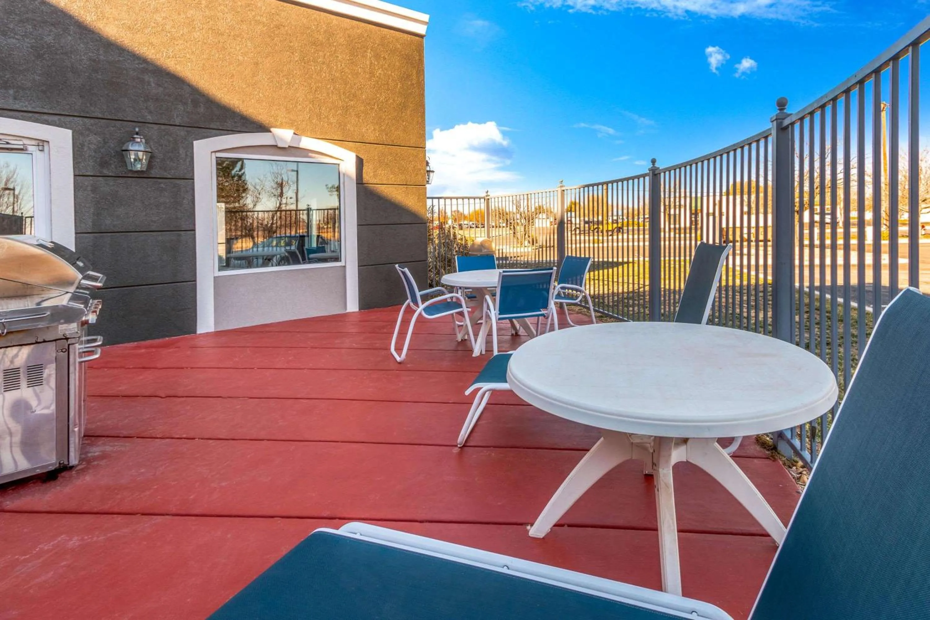 Restaurant/places to eat in La Quinta by Wyndham Roswell