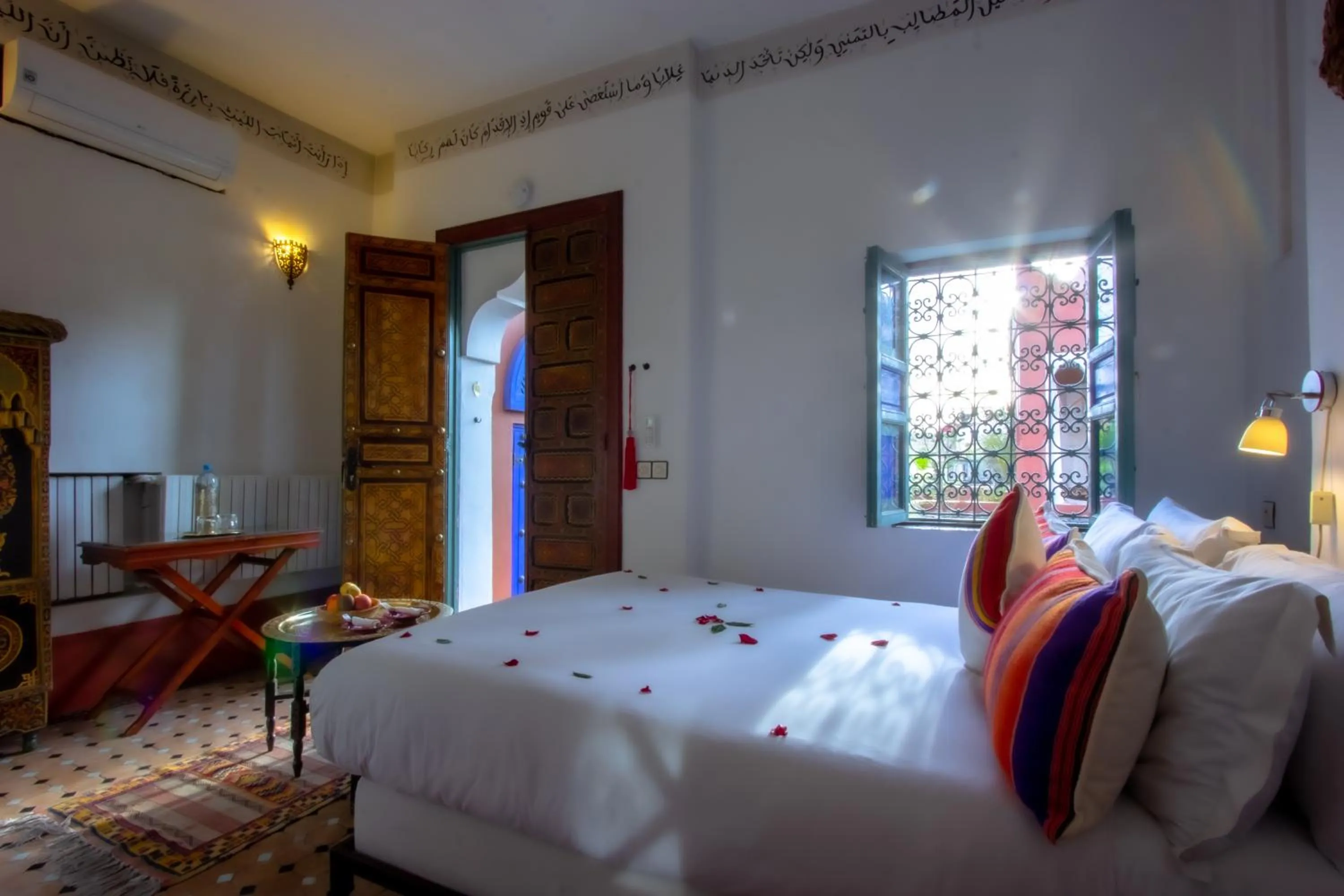 Bedroom, Bed in Riad Kaiss By Anika