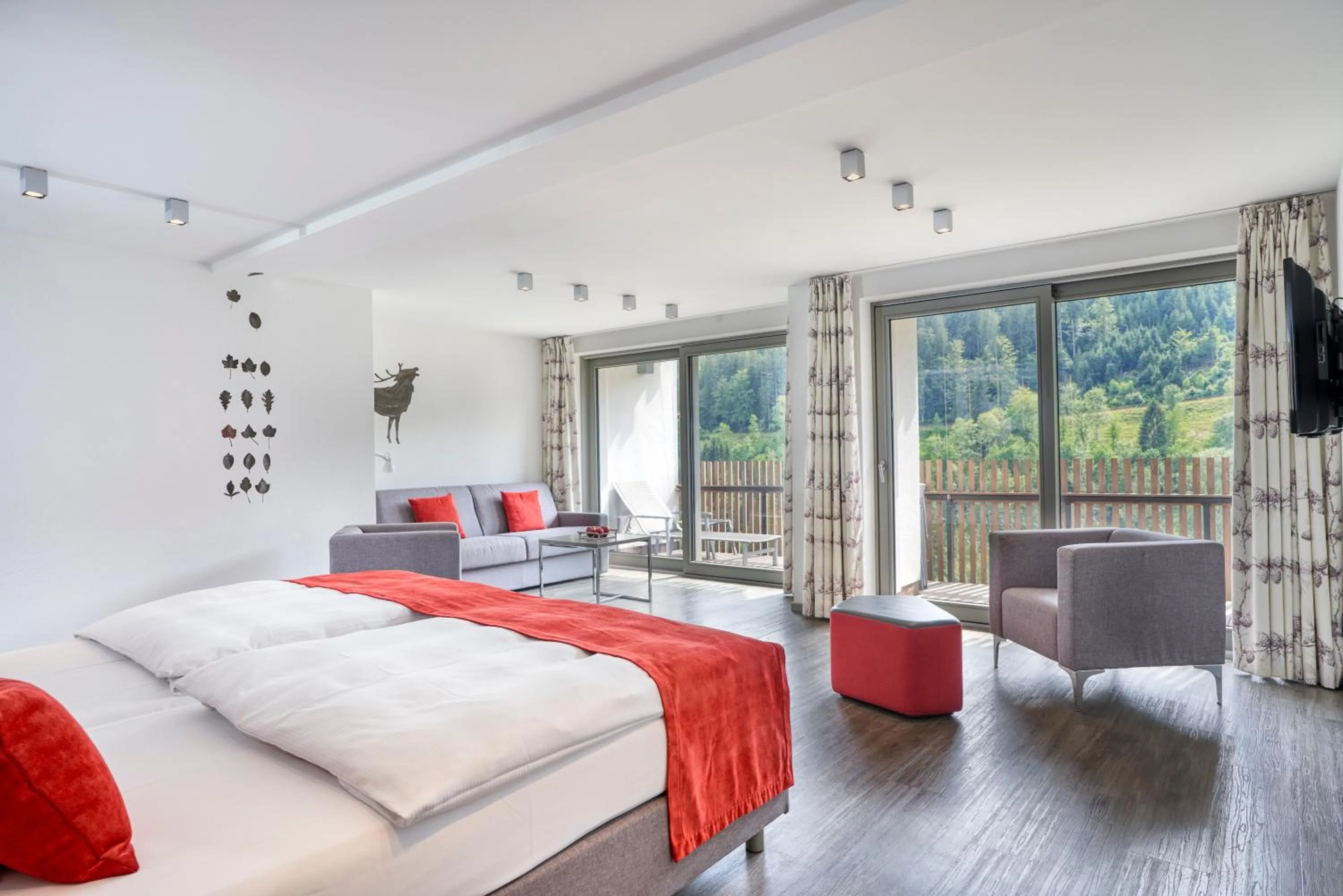 Photo of the whole room, Bed in Hotel Traube Tonbach