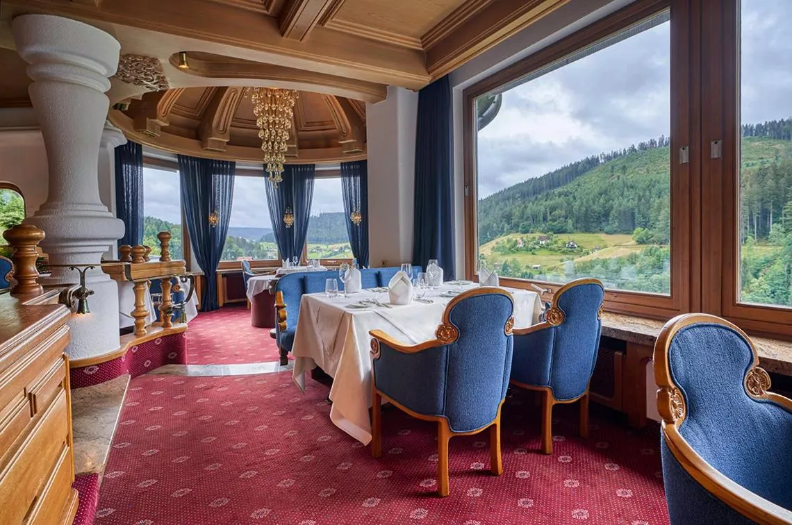 Restaurant/places to eat in Hotel Traube Tonbach