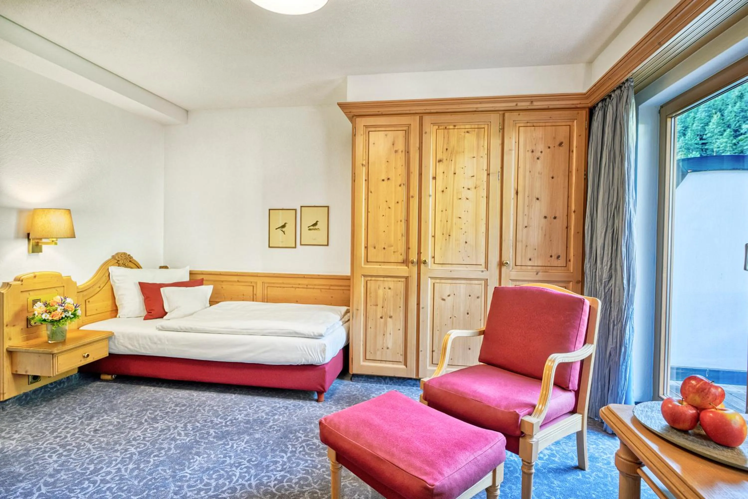 Photo of the whole room, Bed in Hotel Traube Tonbach