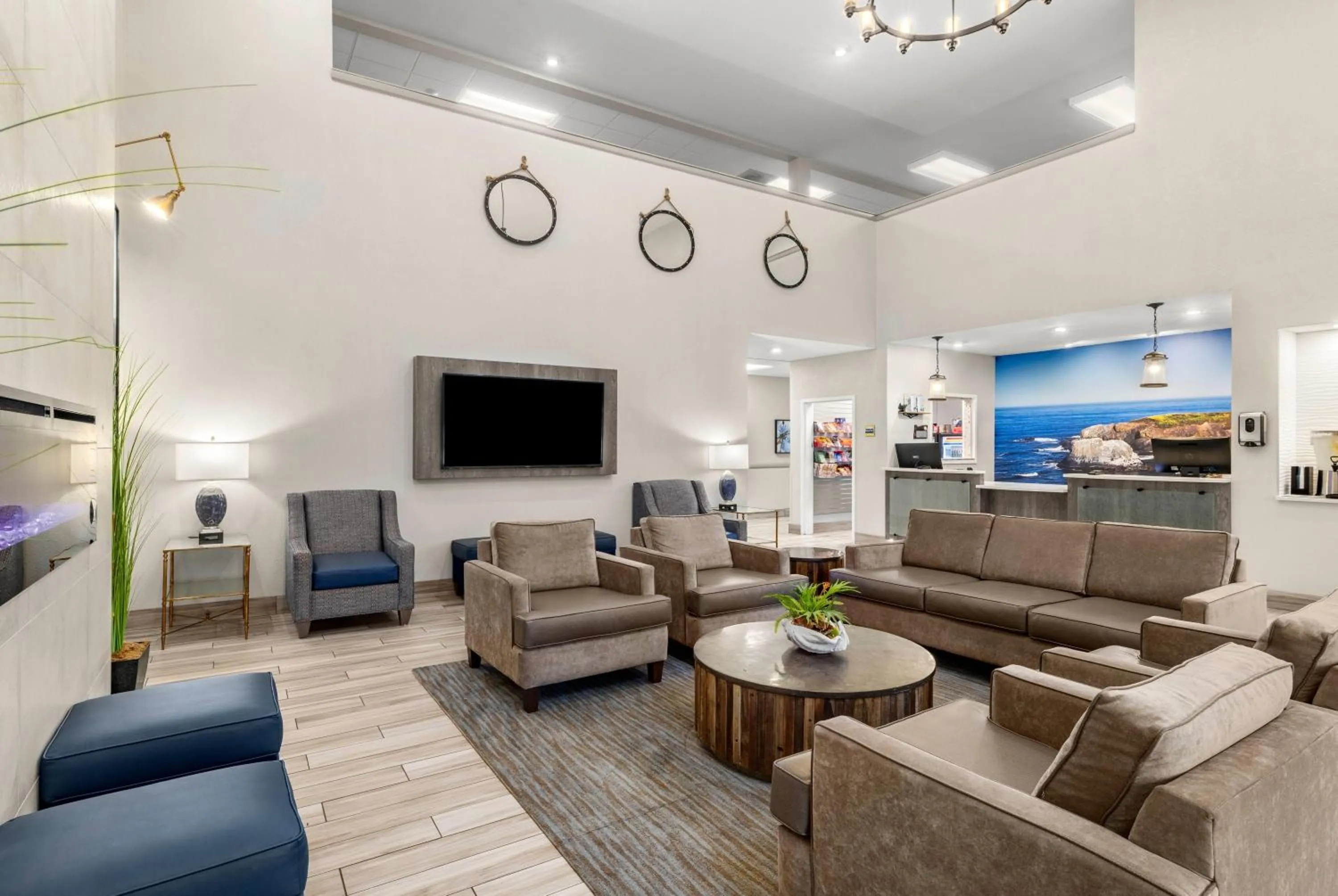 Lobby or reception in La Quinta by Wyndham Newport
