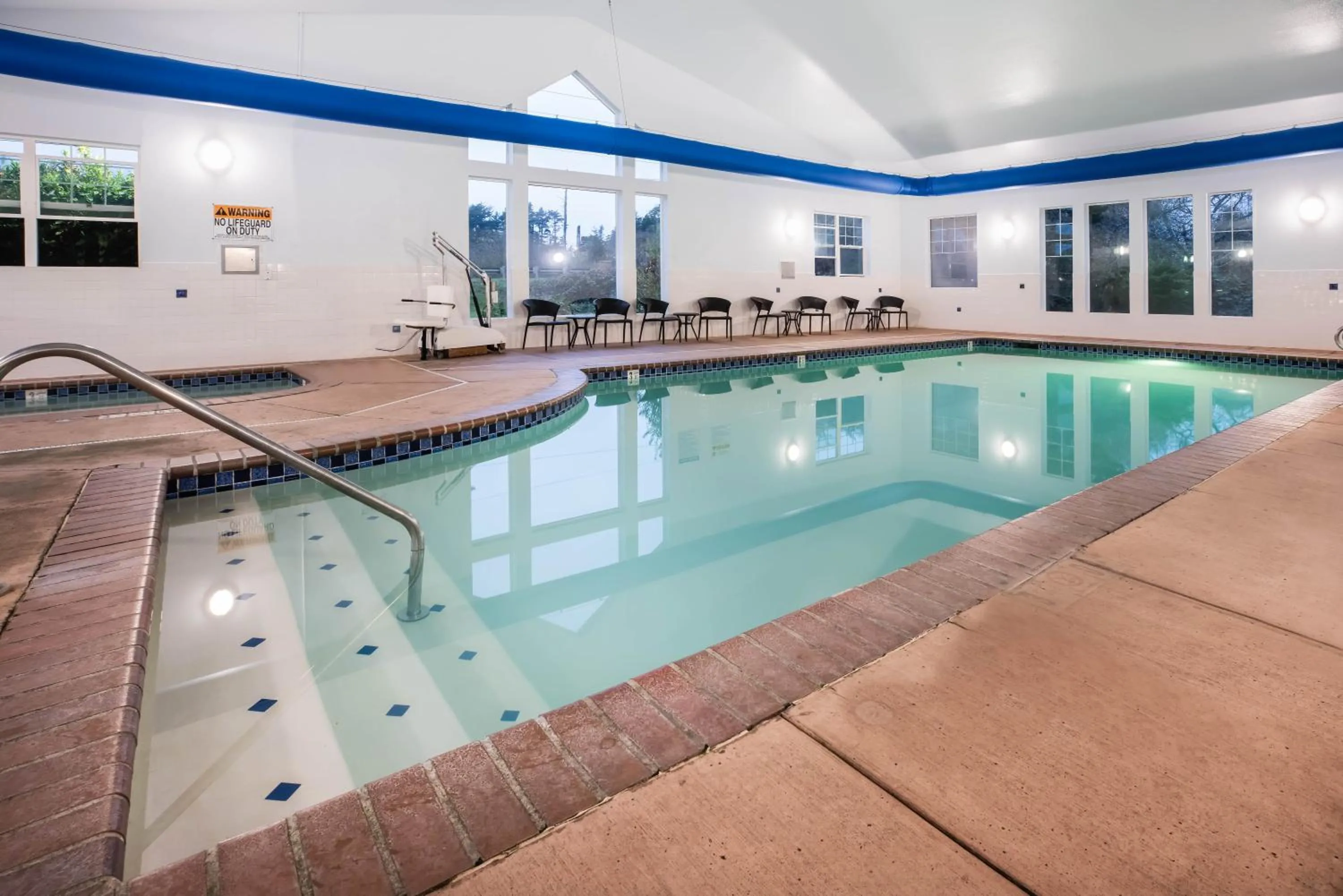 Swimming pool in La Quinta by Wyndham Newport