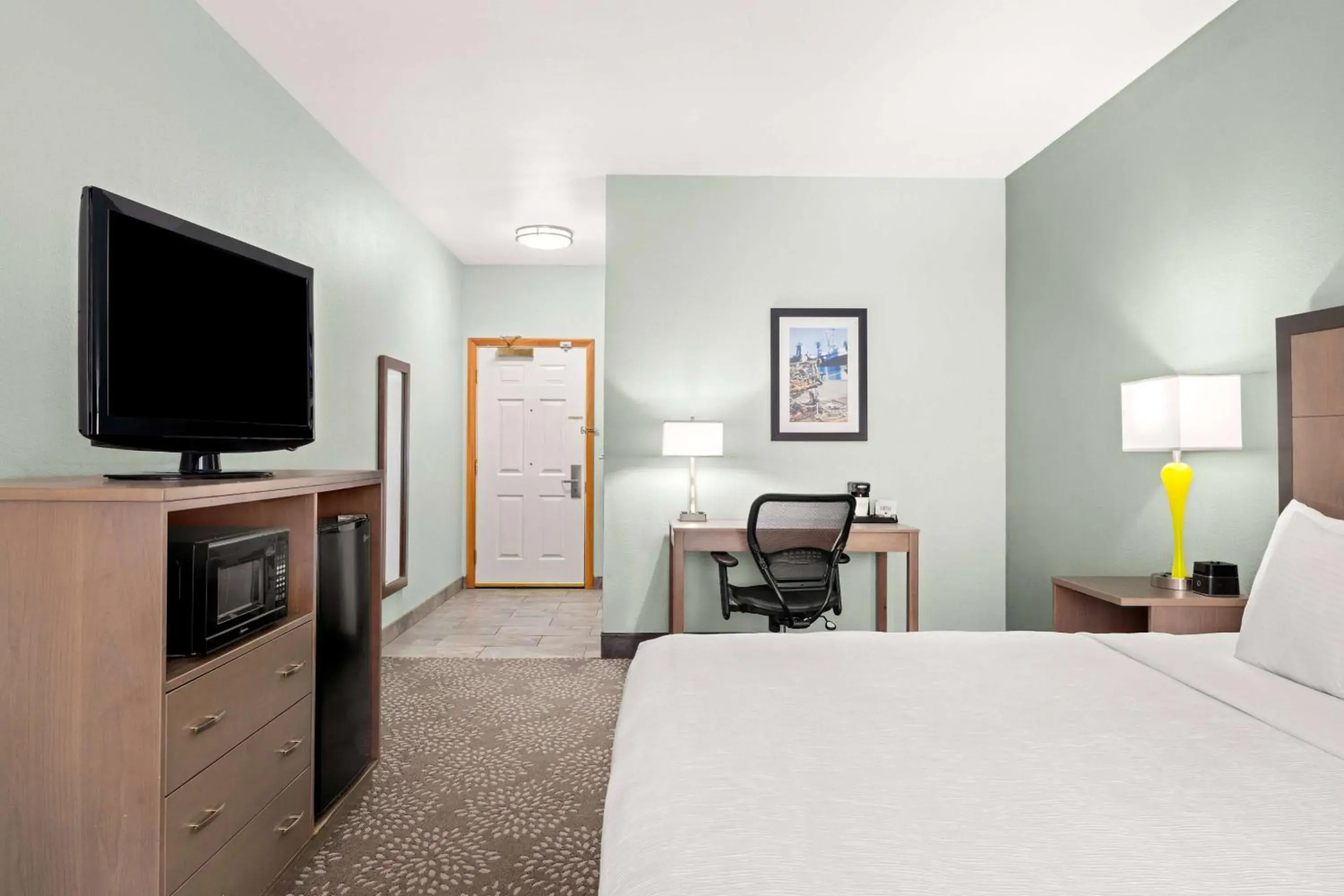 King Room - Disability Access in La Quinta by Wyndham Newport King Room - Disability Access in La Quinta by Wyndham Newport