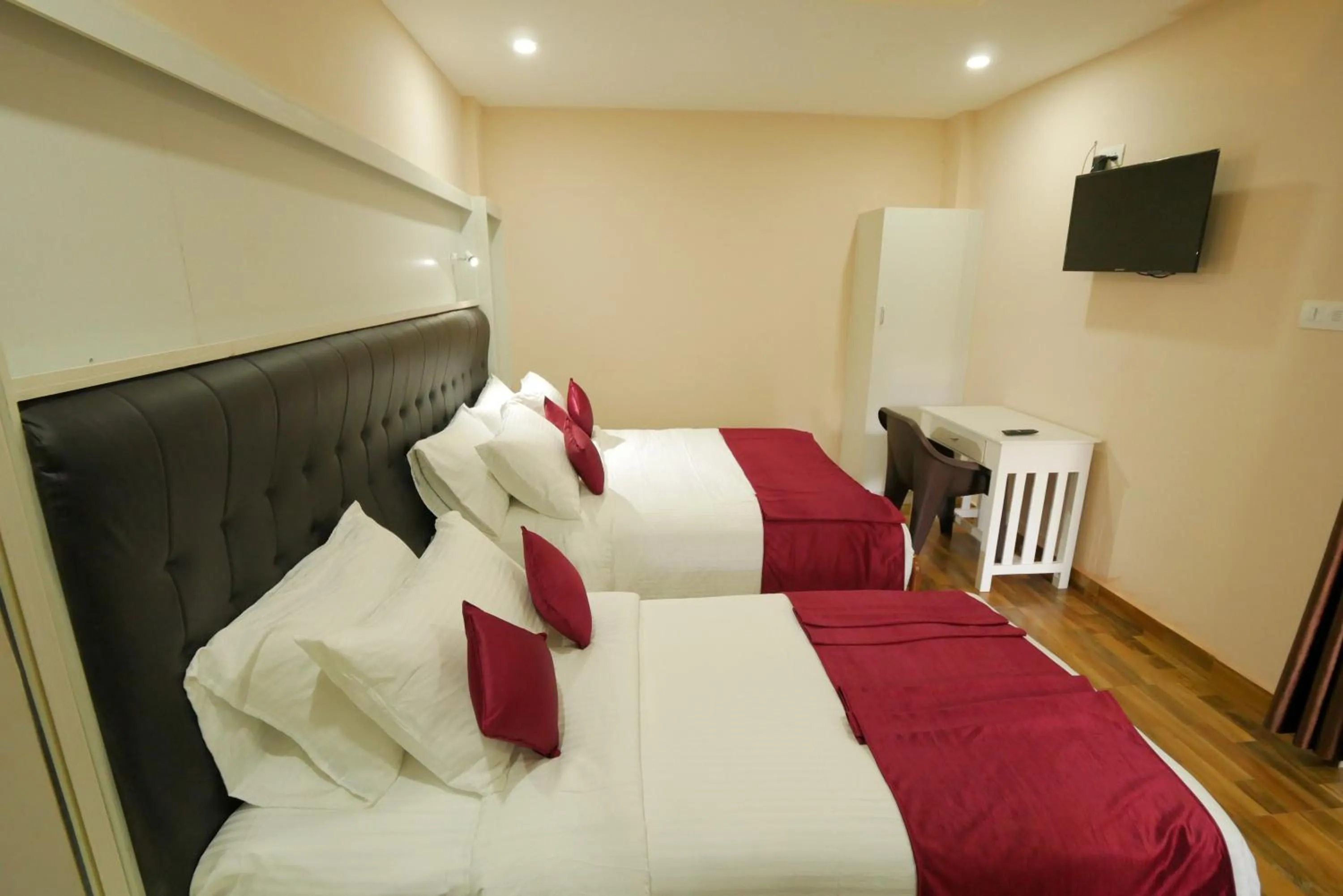 Bedroom, Bed in Hotel Wayanad Square