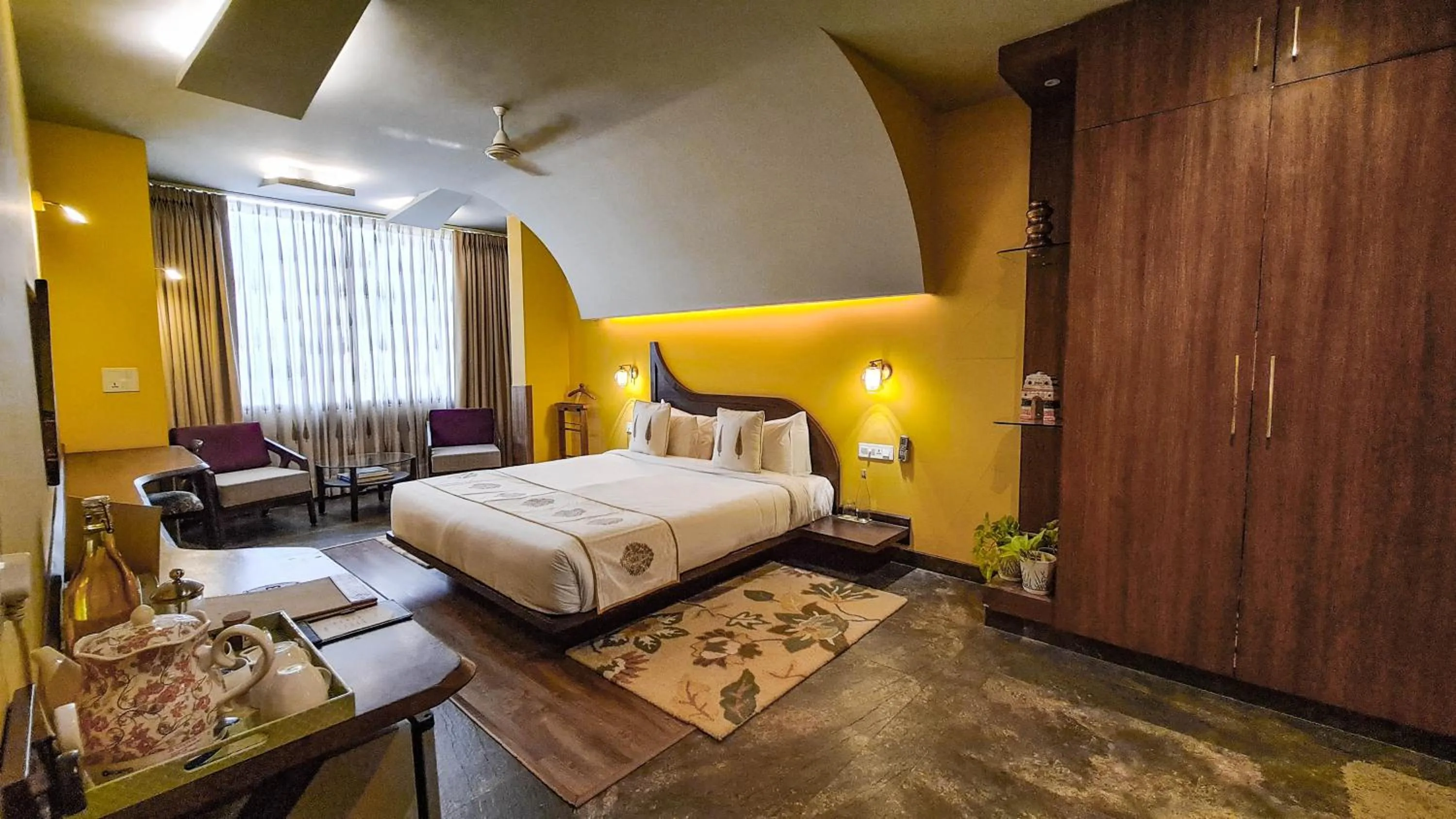 Superior King Room in Ekaa Villa near Taj Mahal