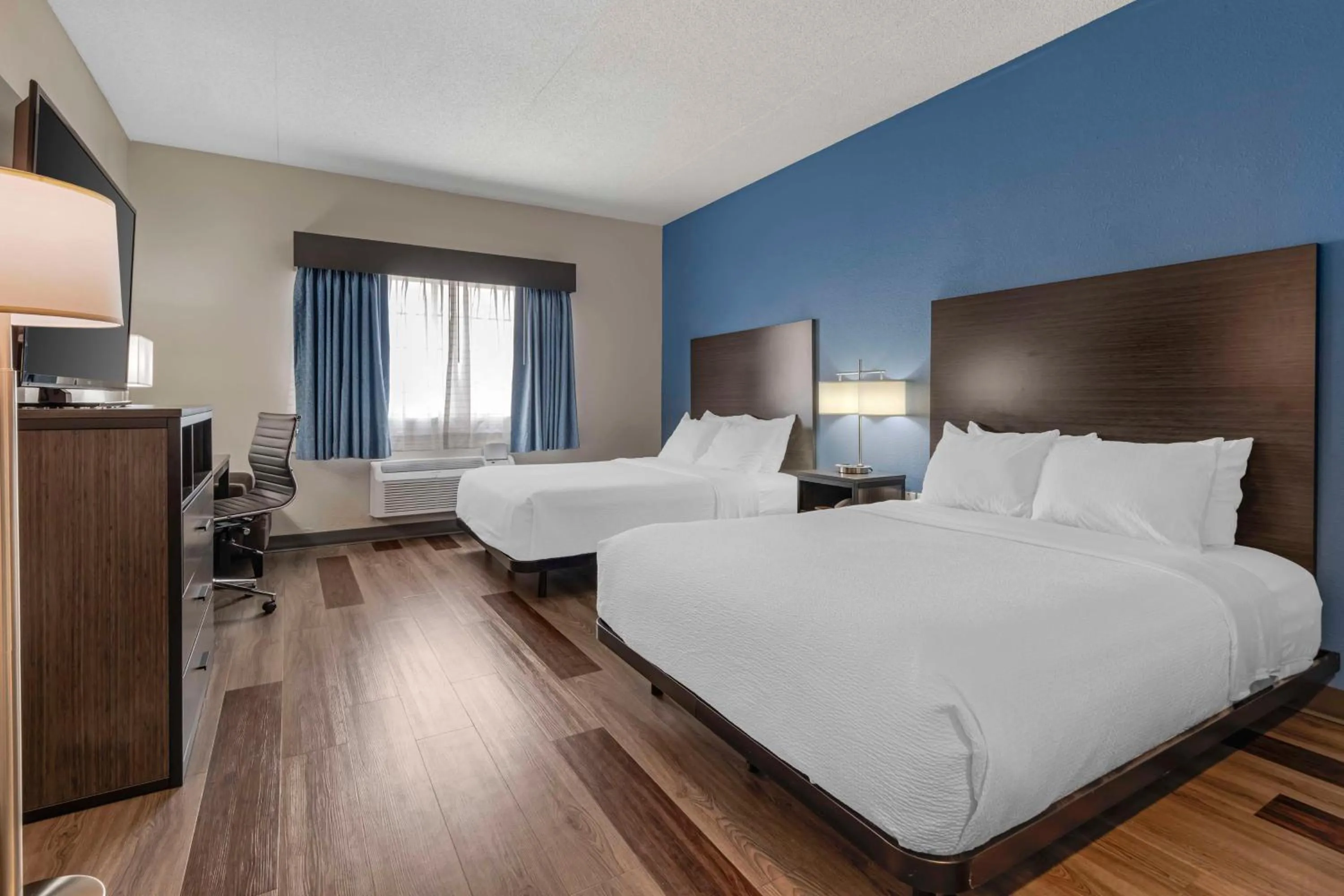 Bedroom, Bed in Best Western Louisville Airport Expo