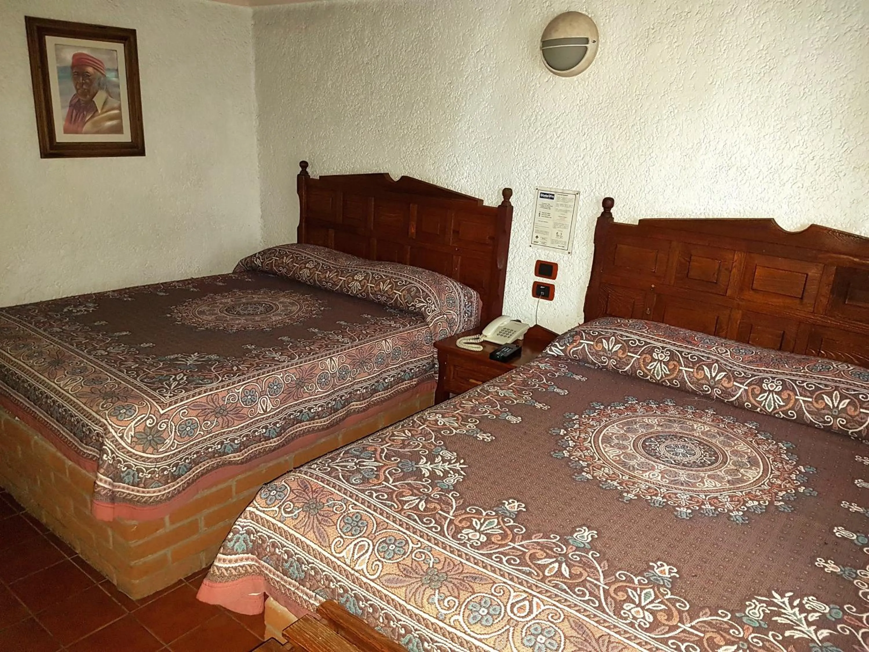 Bed in State Inn