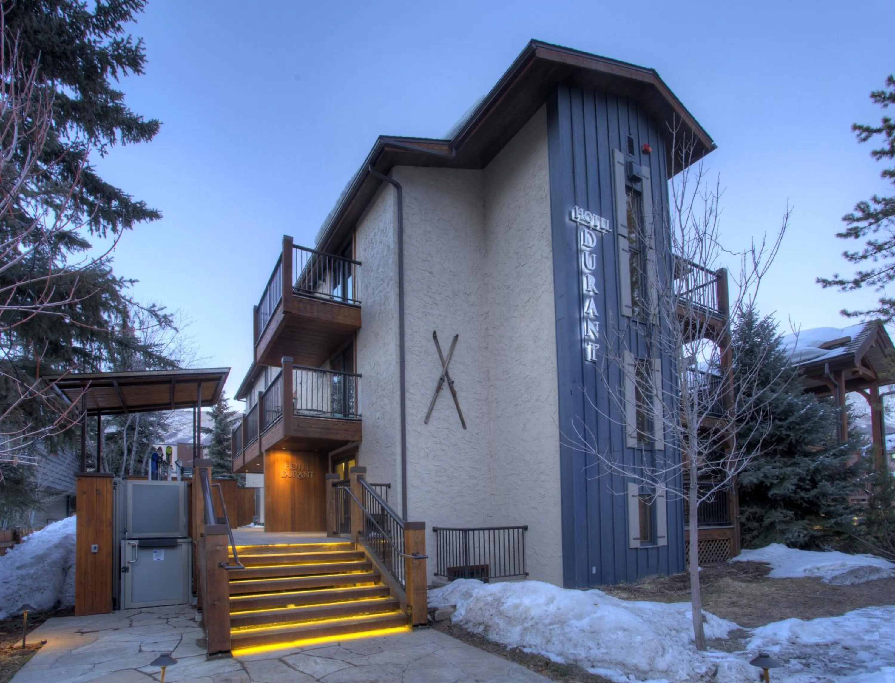 Property building in Hotel Durant