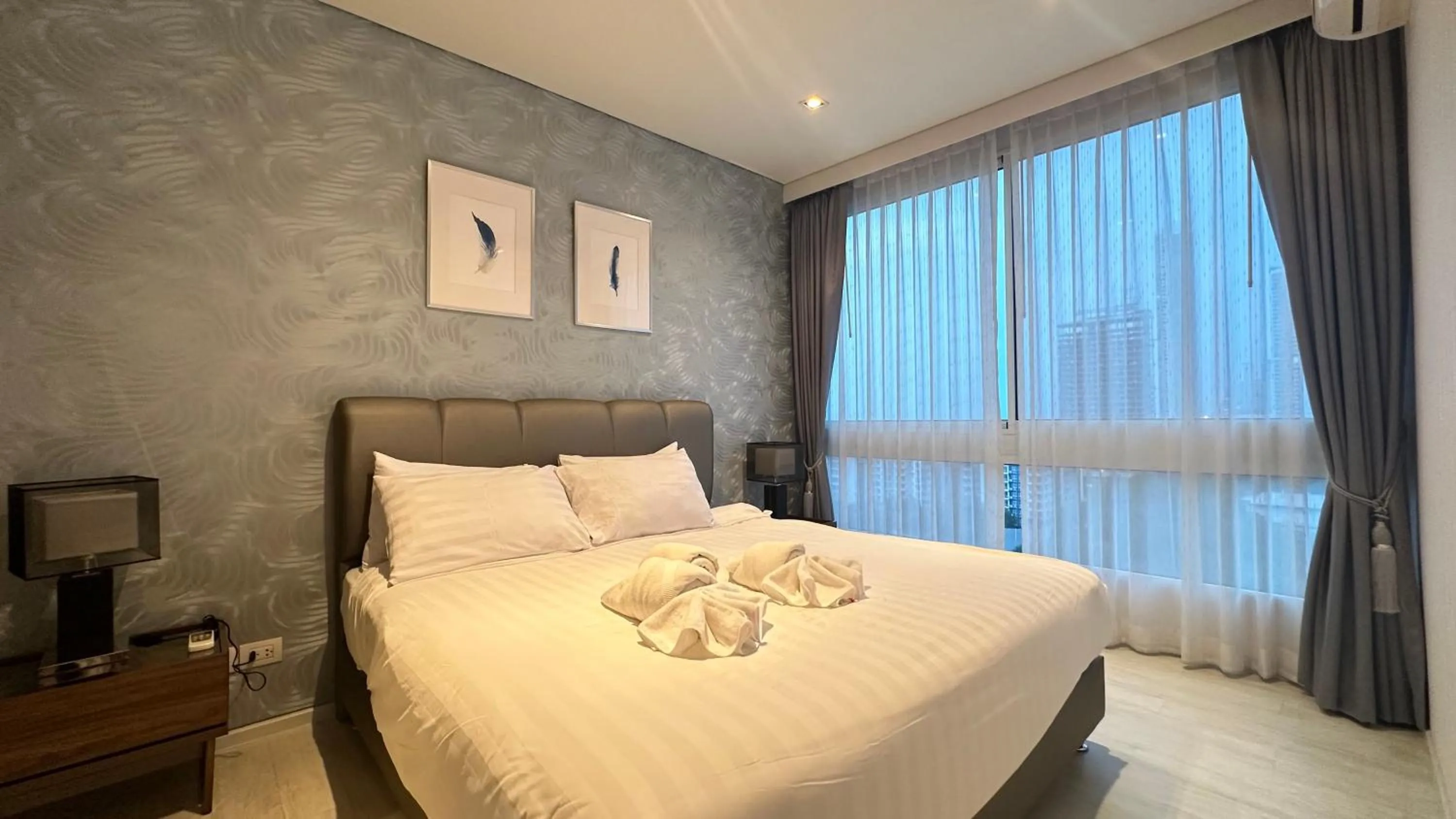 Bedroom, Bed in Veranda Residence pattaya By Sea