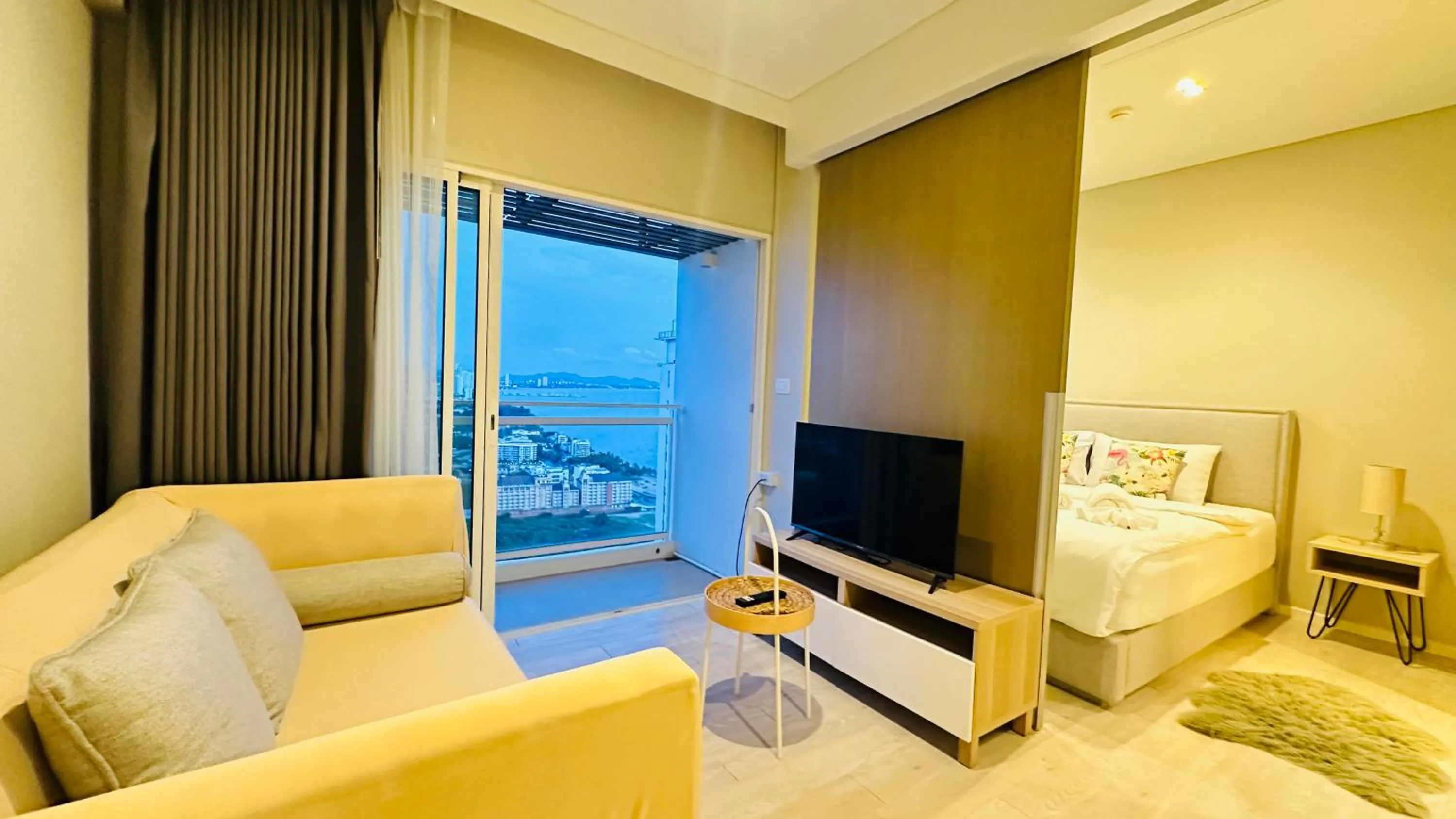 Veranda Residence pattaya By Sea