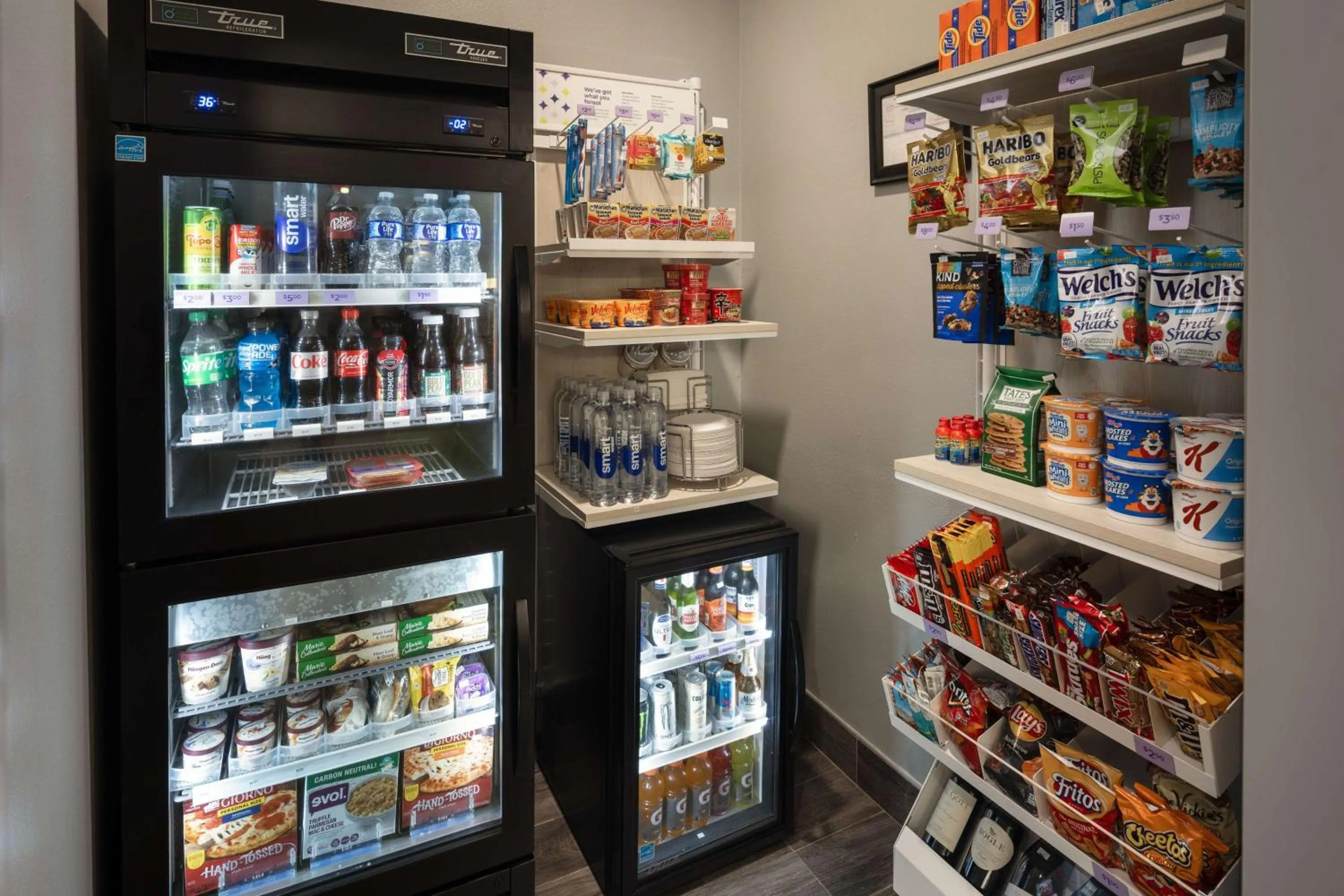 Restaurant/places to eat in Spark by Hilton Houston West Clay Road