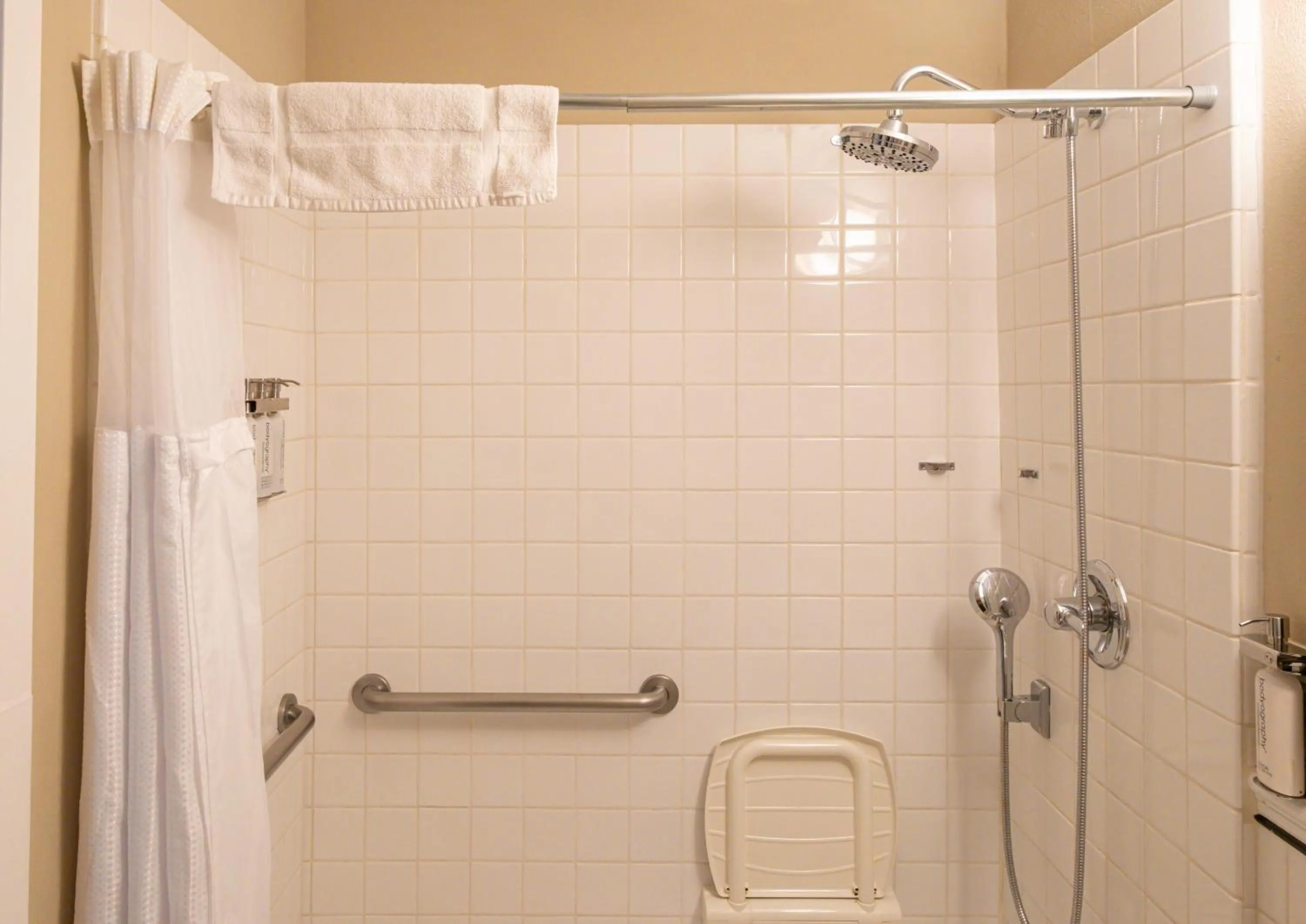 Bathroom in Cannon Beach Hotel Collection