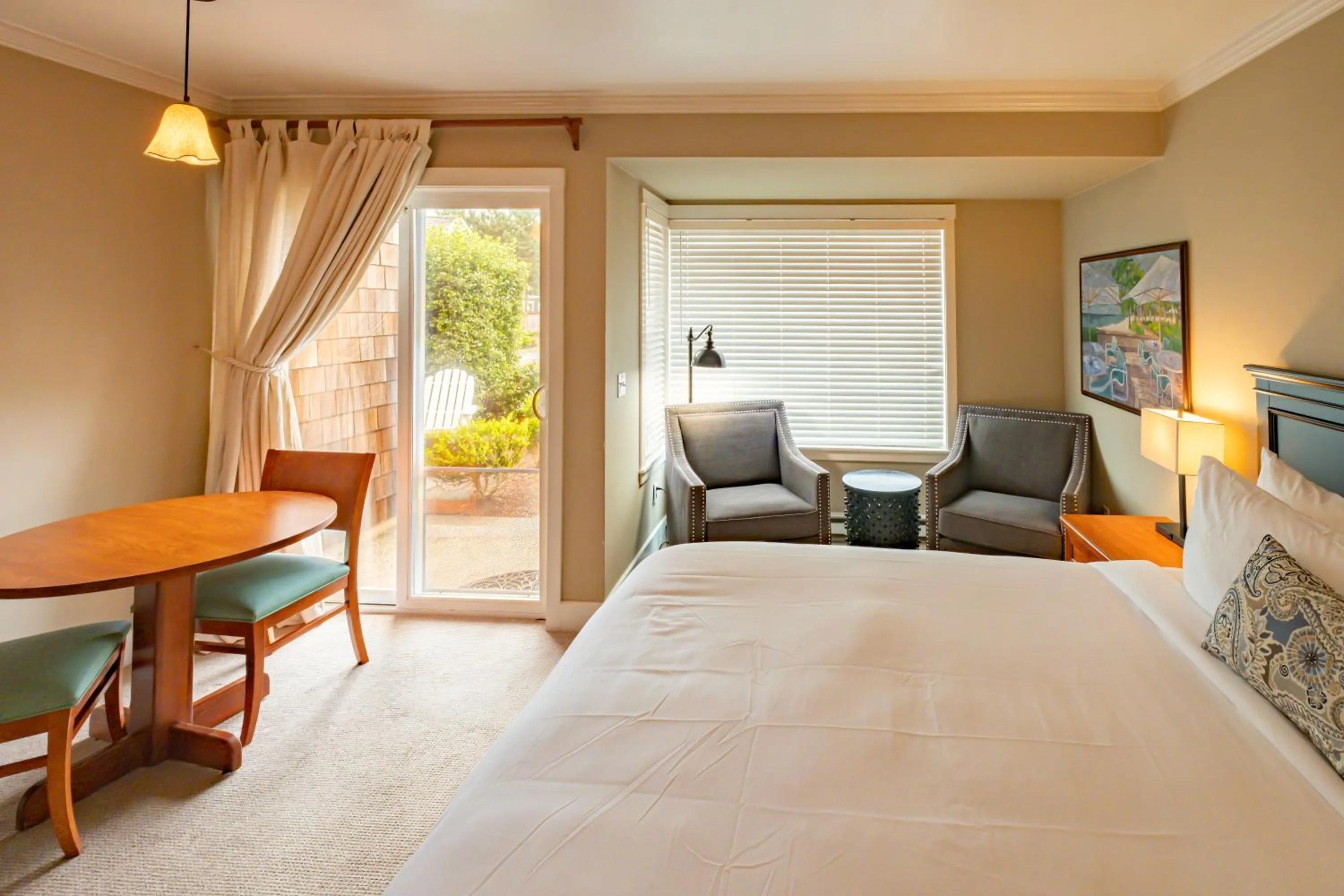 Bed in Cannon Beach Hotel Collection