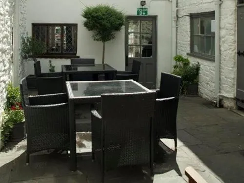 Patio in Kings Arms Hotel
