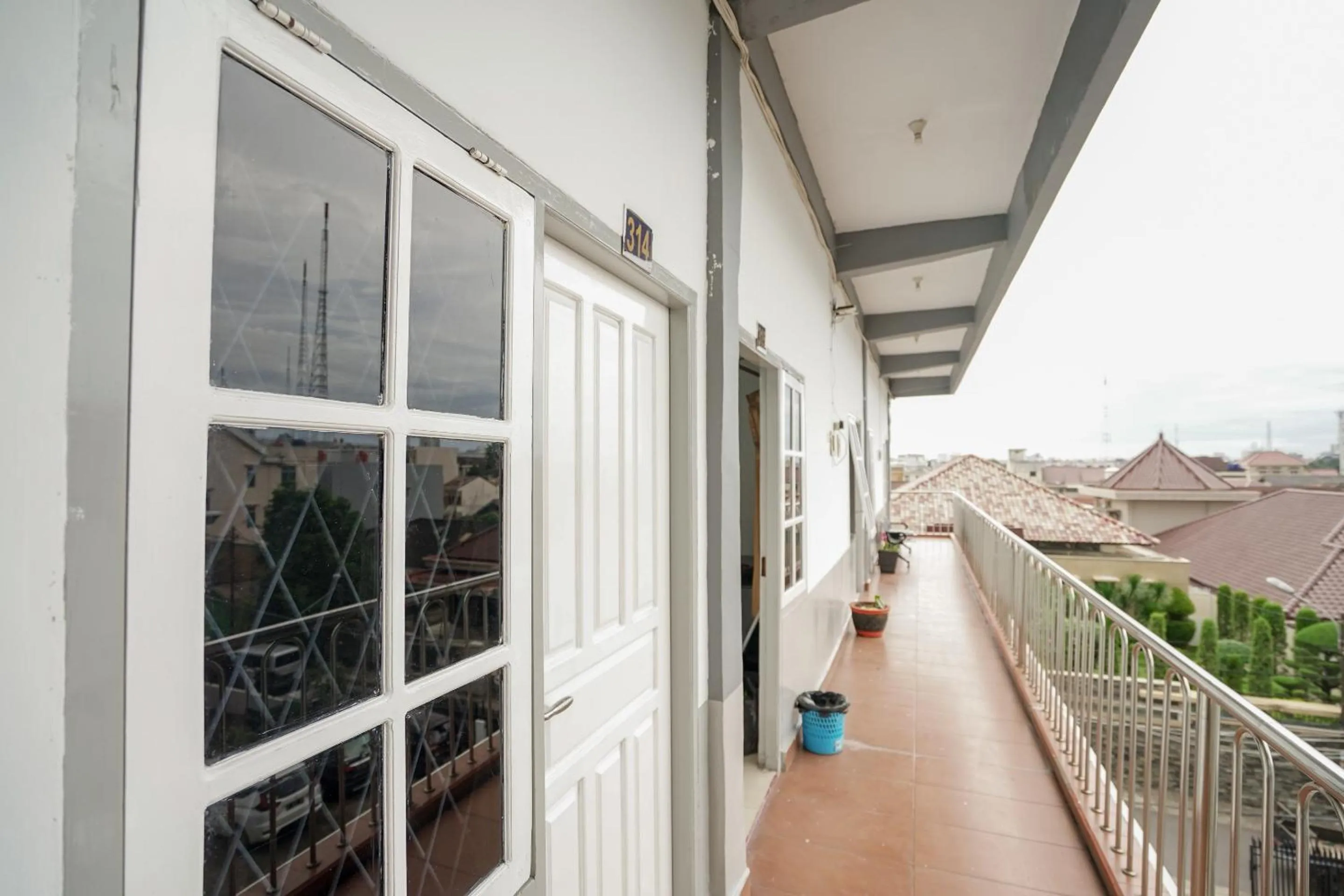 Balcony/Terrace in KoolKost near Palembang Icon Mall 4