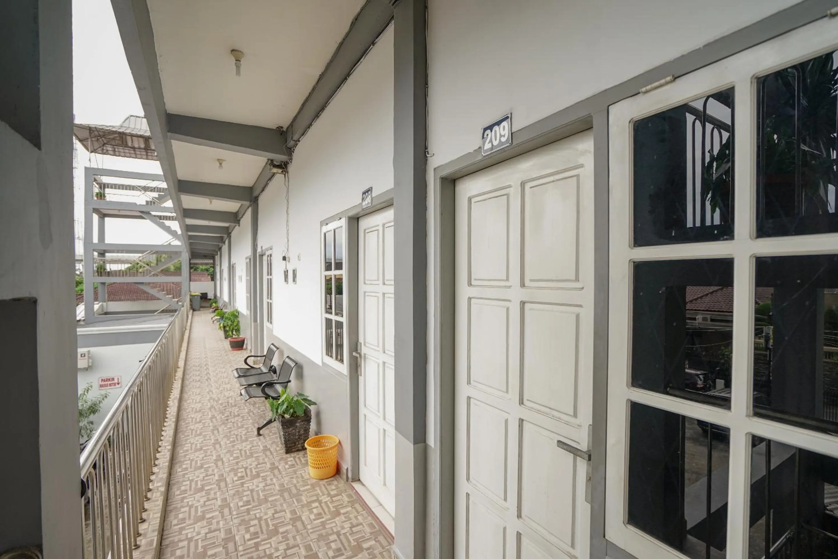 Balcony/Terrace in KoolKost near Palembang Icon Mall 4