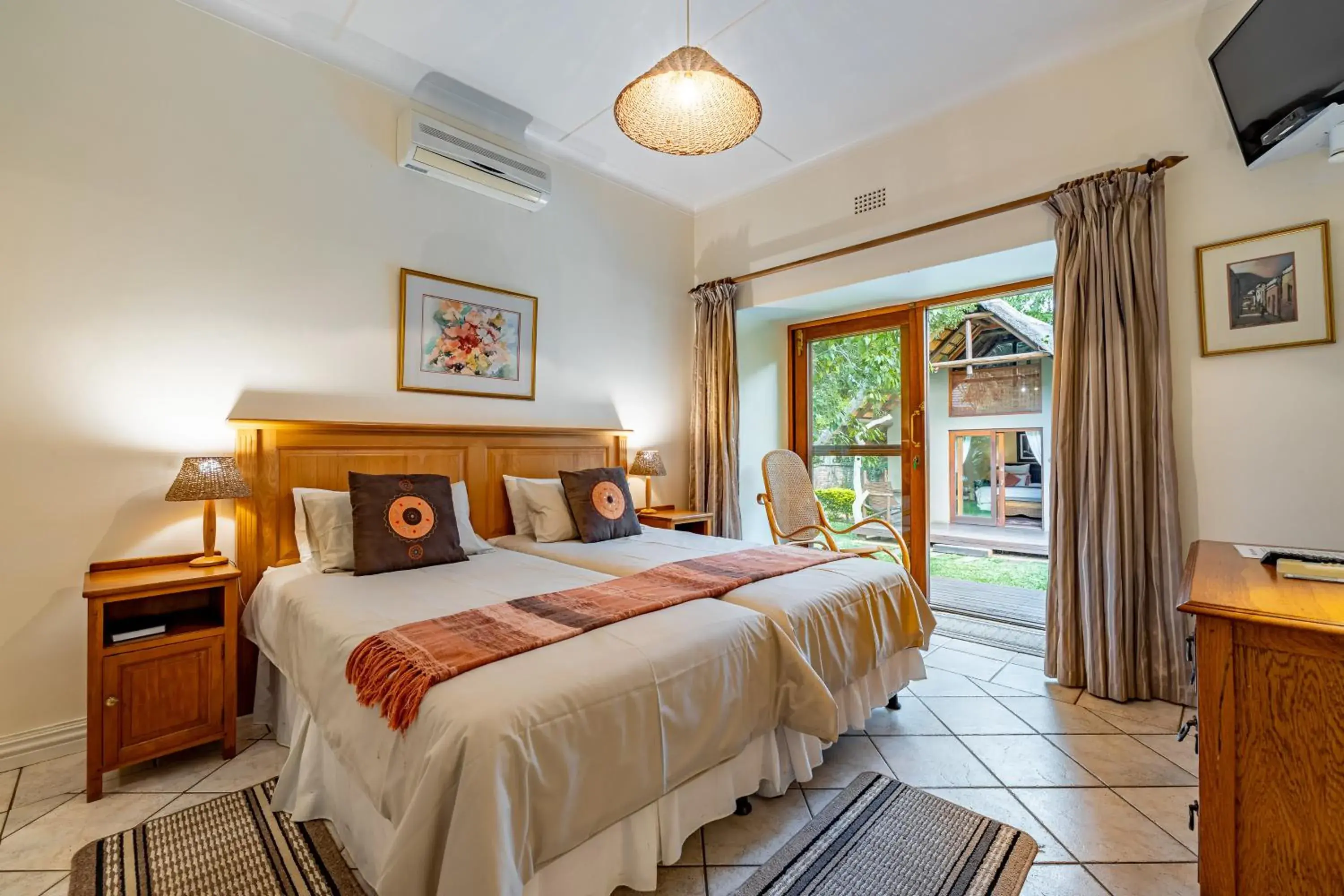 Comfort Double Room - single occupancy in Mhlati Guest Cottages Comfort Double Room - single occupancy in Mhlati Guest Cottages