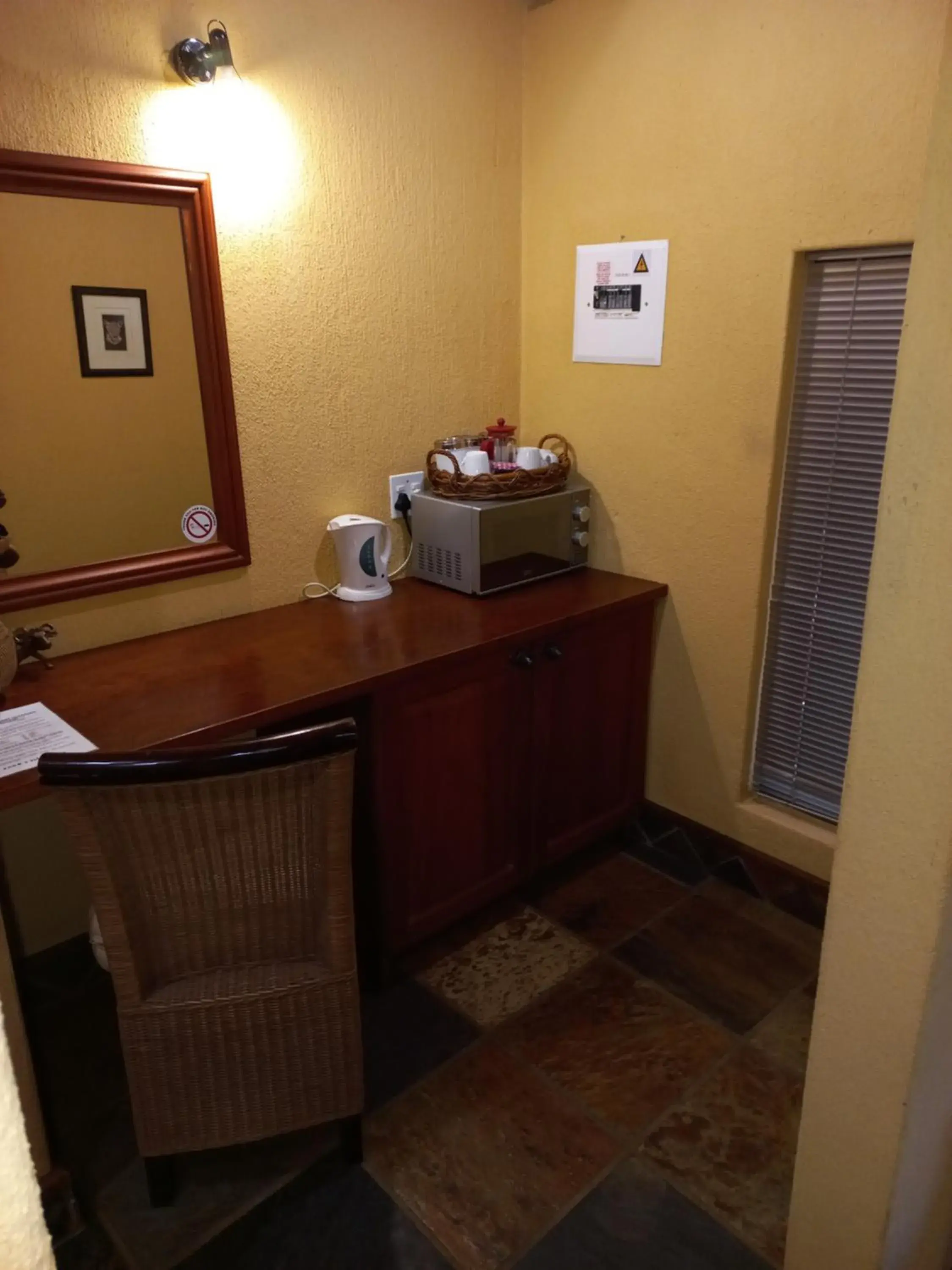 Luxury Double Room - single occupancy in Mhlati Guest Cottages Luxury Double Room - single occupancy in Mhlati Guest Cottages