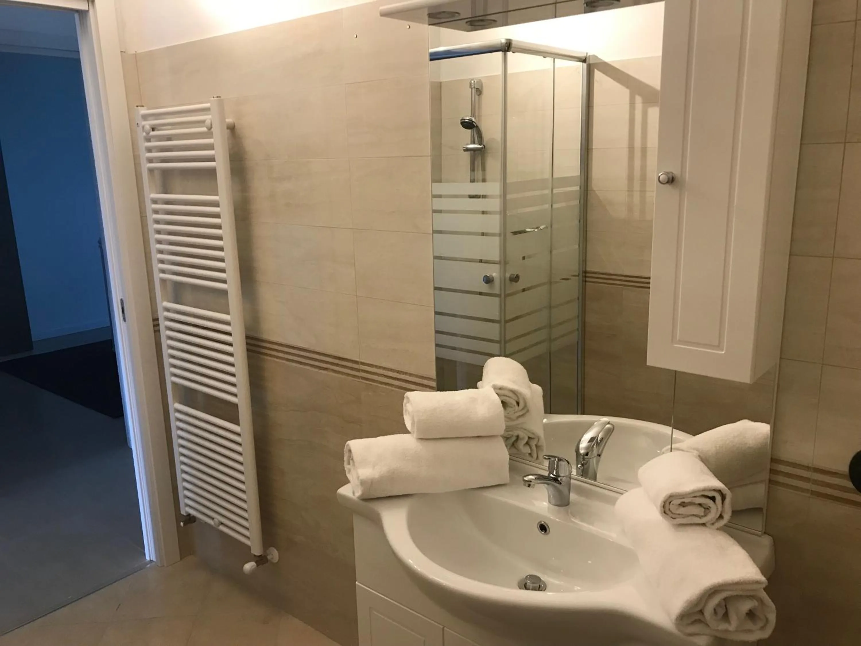 Shower in Hotel Residence Alessandra